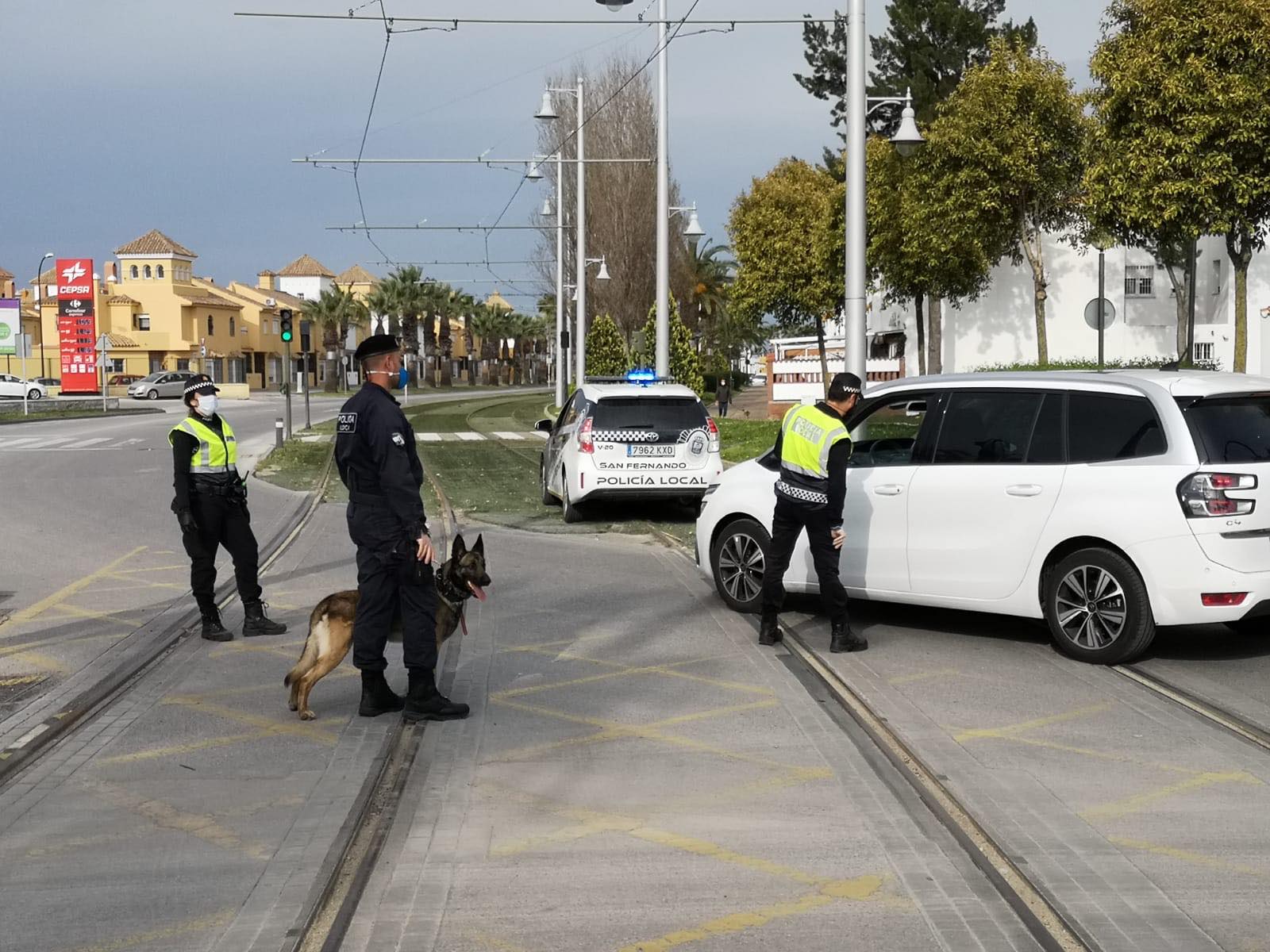 Control policial en San Fernando, en una imagen reciente. FOTO: SAN FDO. RED CIUDAD