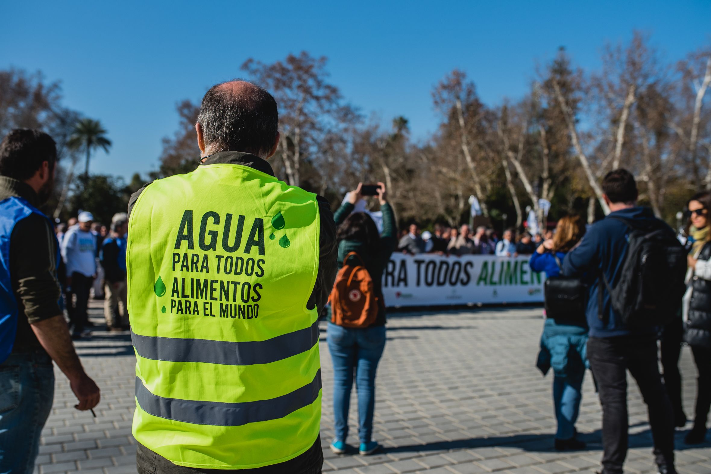 Manifestación de los agricultores de Huelva en las calles de Sevilla para pedir agua.