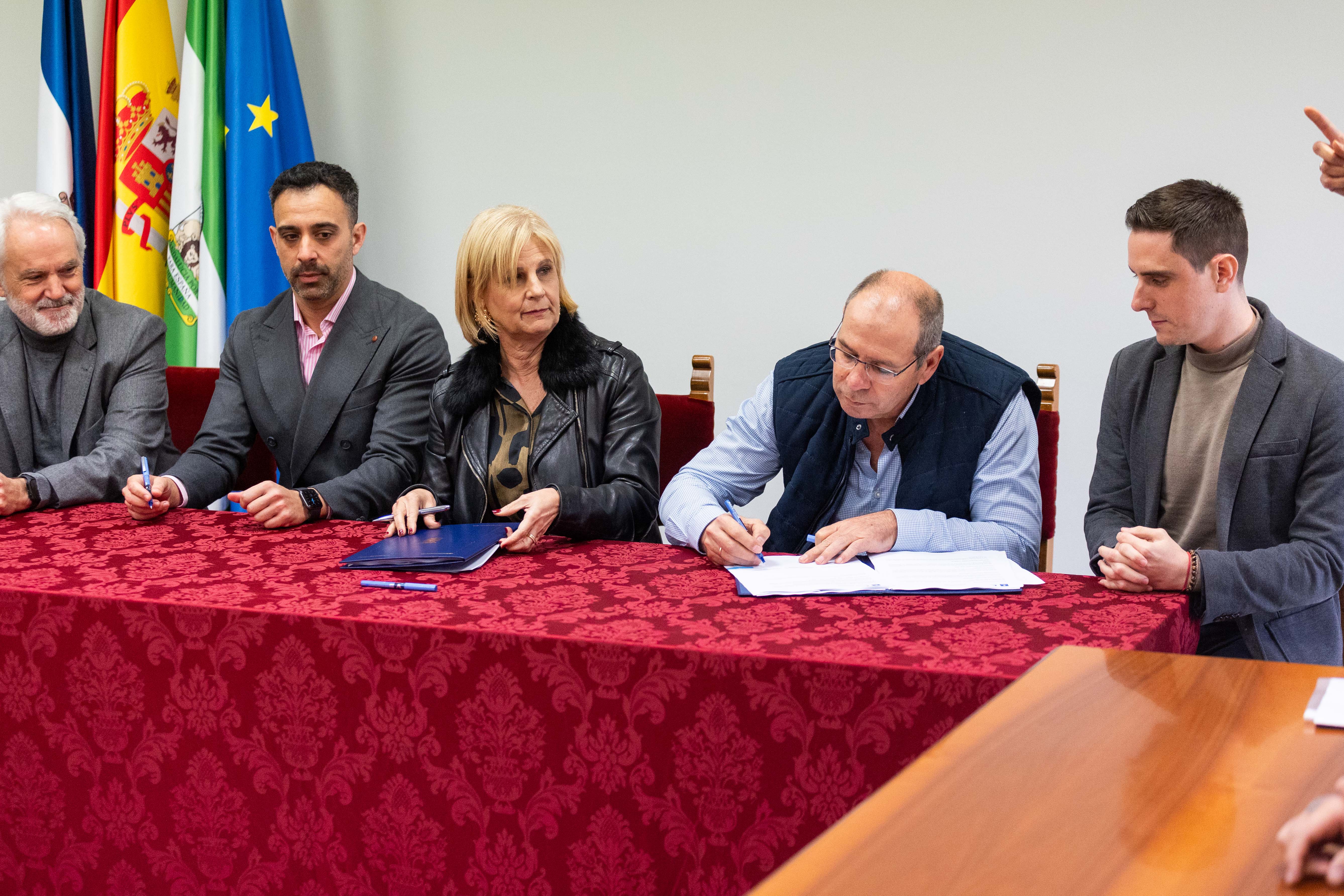 Firma del nuevo convenio de la plantilla de los autobuses de Jerez