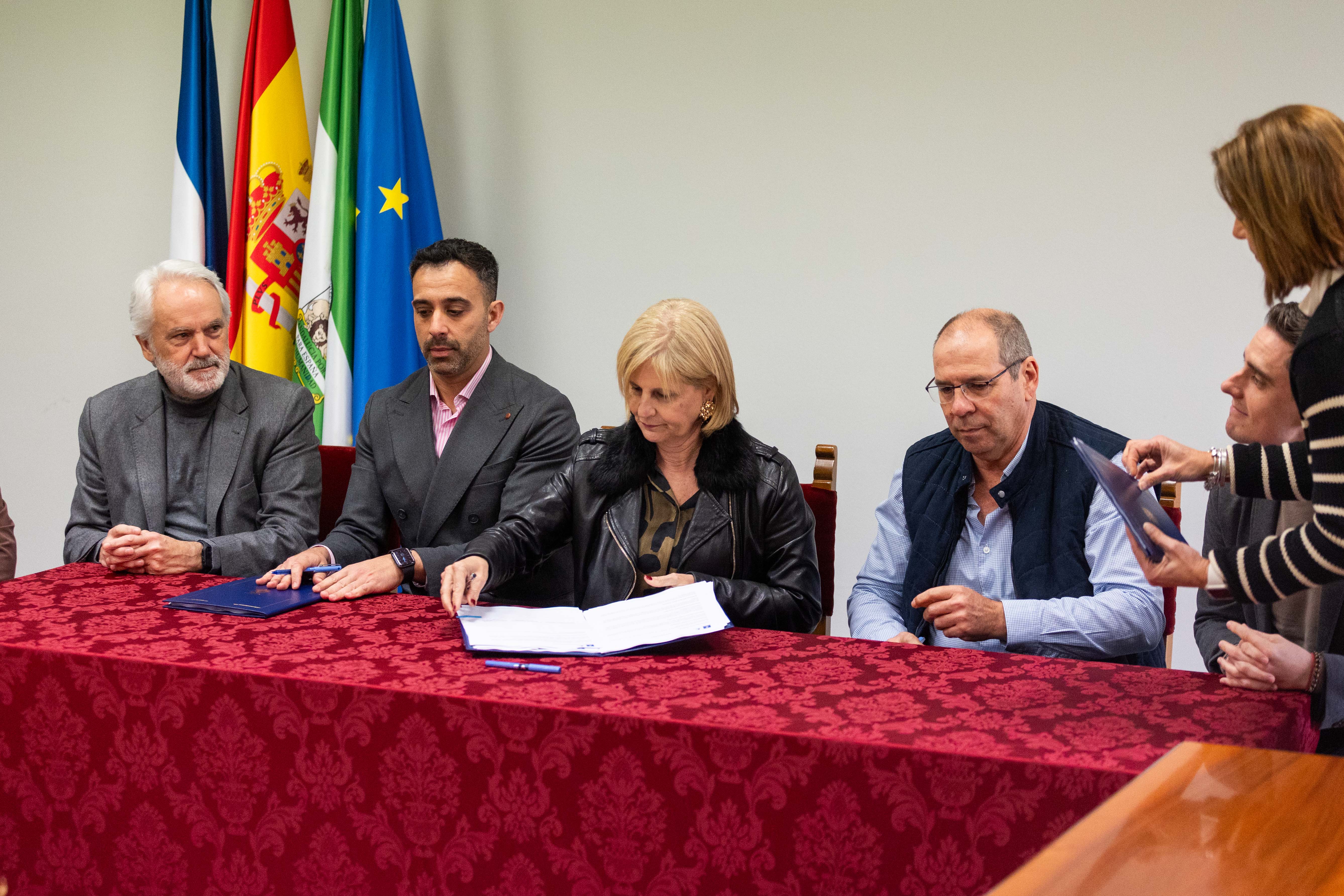 Firma del nuevo convenio de la plantilla de los autobuses de Jerez