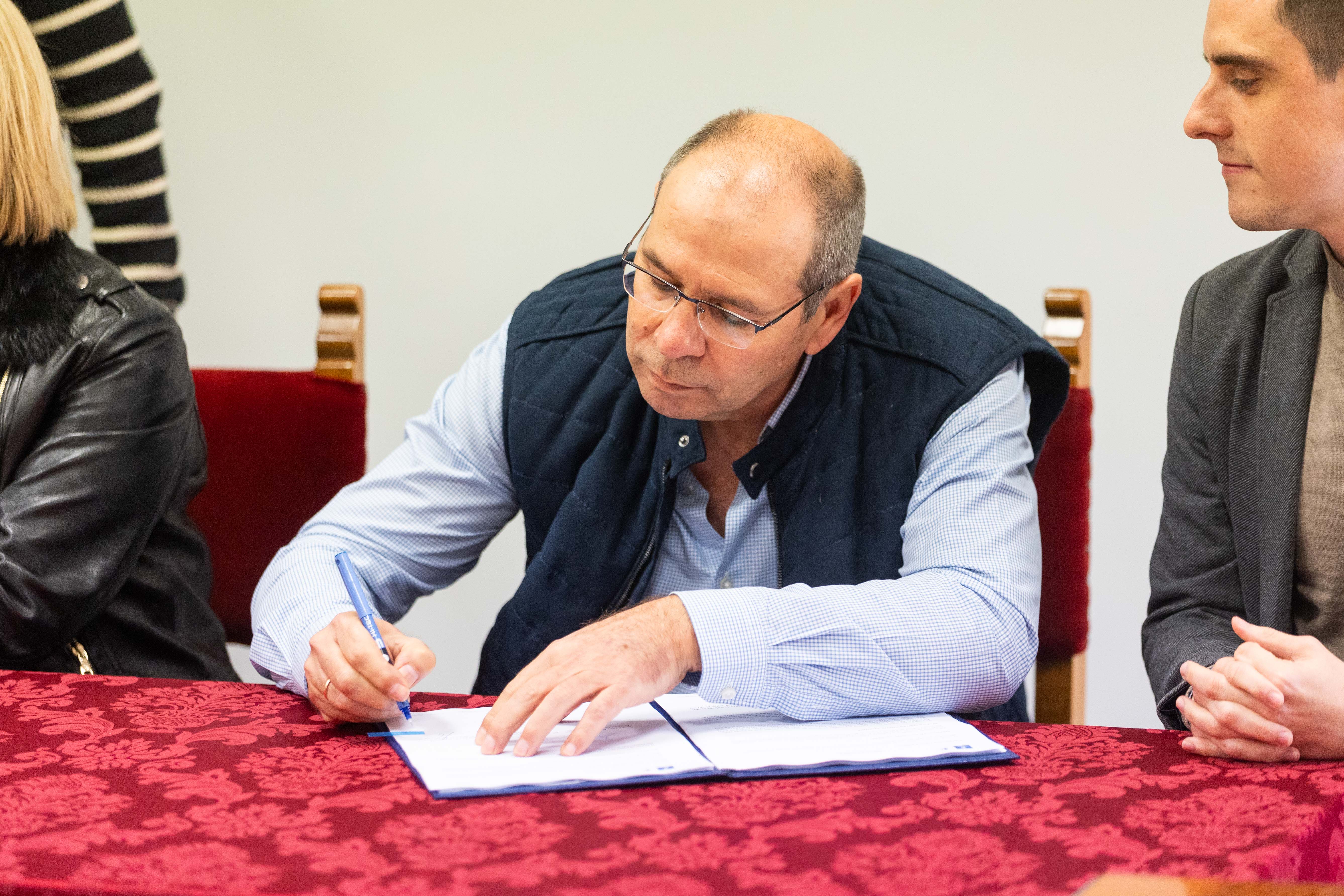 Firma del nuevo convenio de la plantilla de los autobuses de Jerez