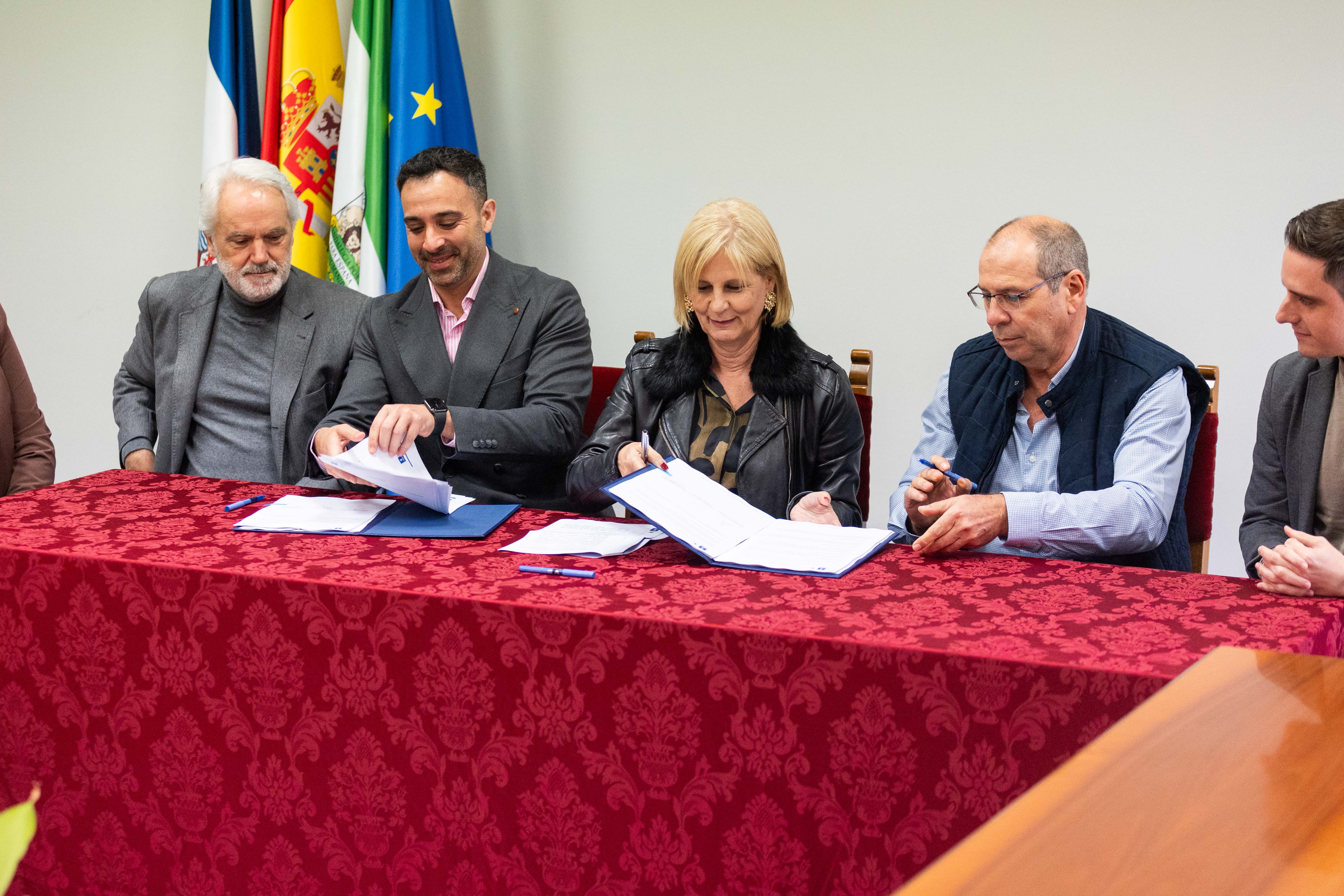 Firma del nuevo convenio de la plantilla de los autobuses de Jerez