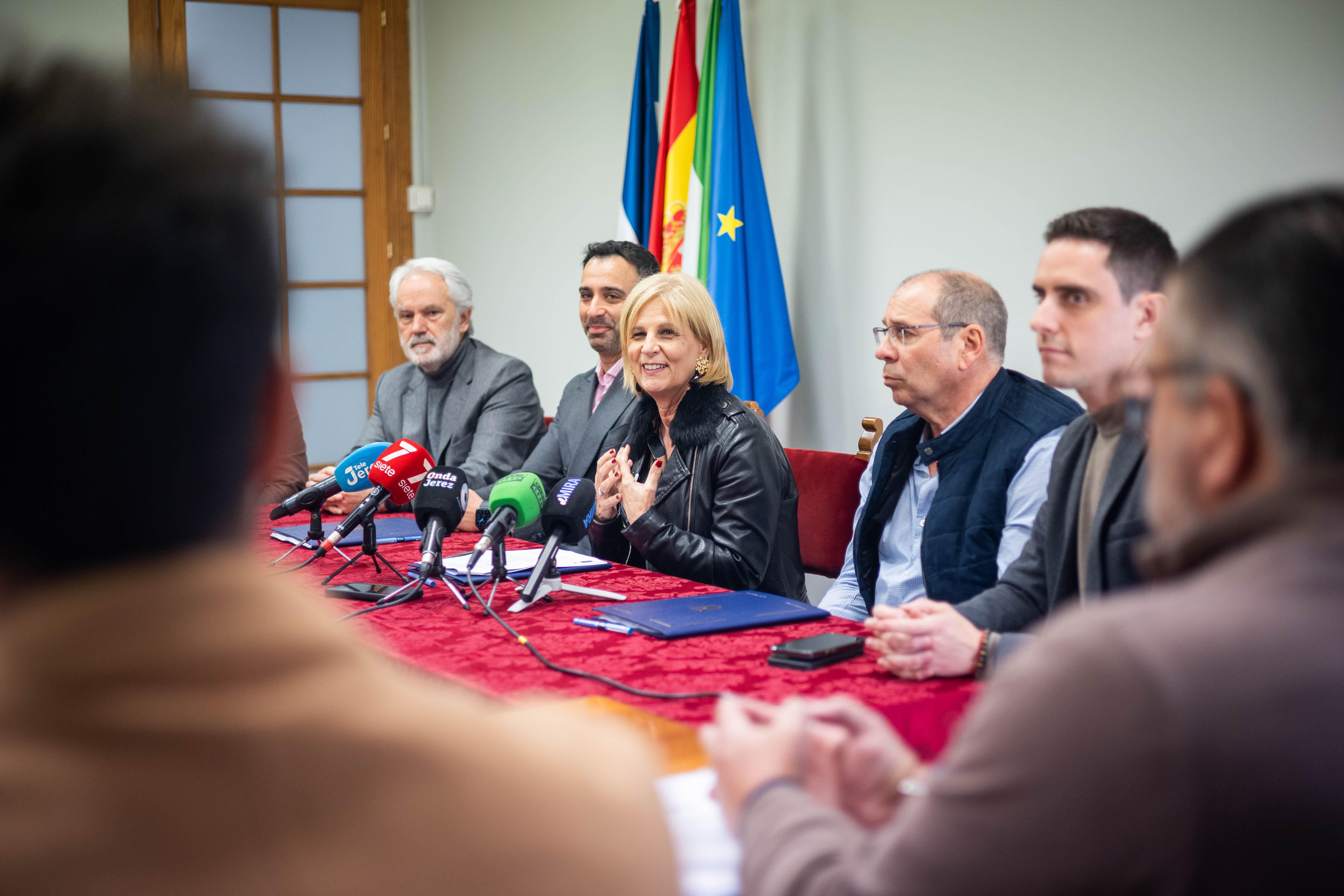 Firma del nuevo convenio de la plantilla de los autobuses de Jerez