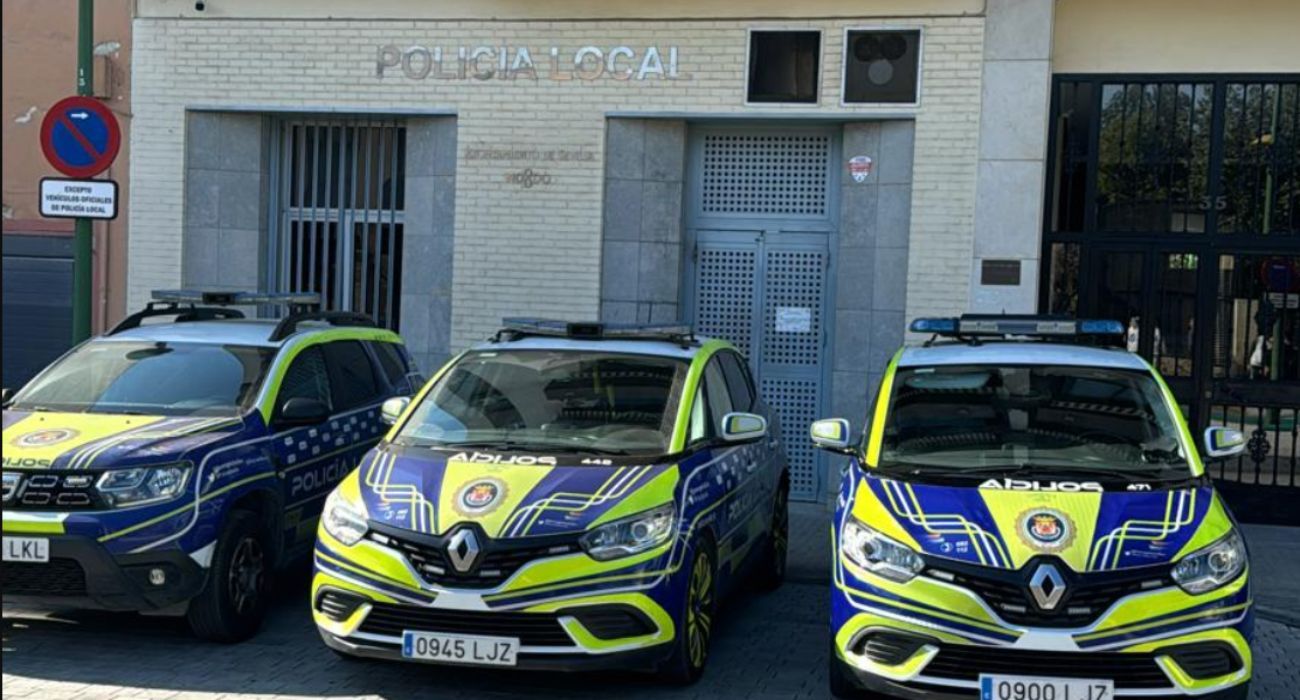 Vehículos de la Policía Local de Sevilla.