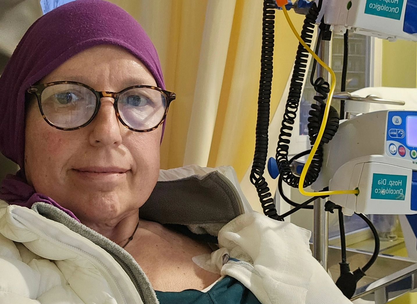 Inma Escriche, paciente de cáncer de pulmón que lleva 117 sesiones de quimioterapia.