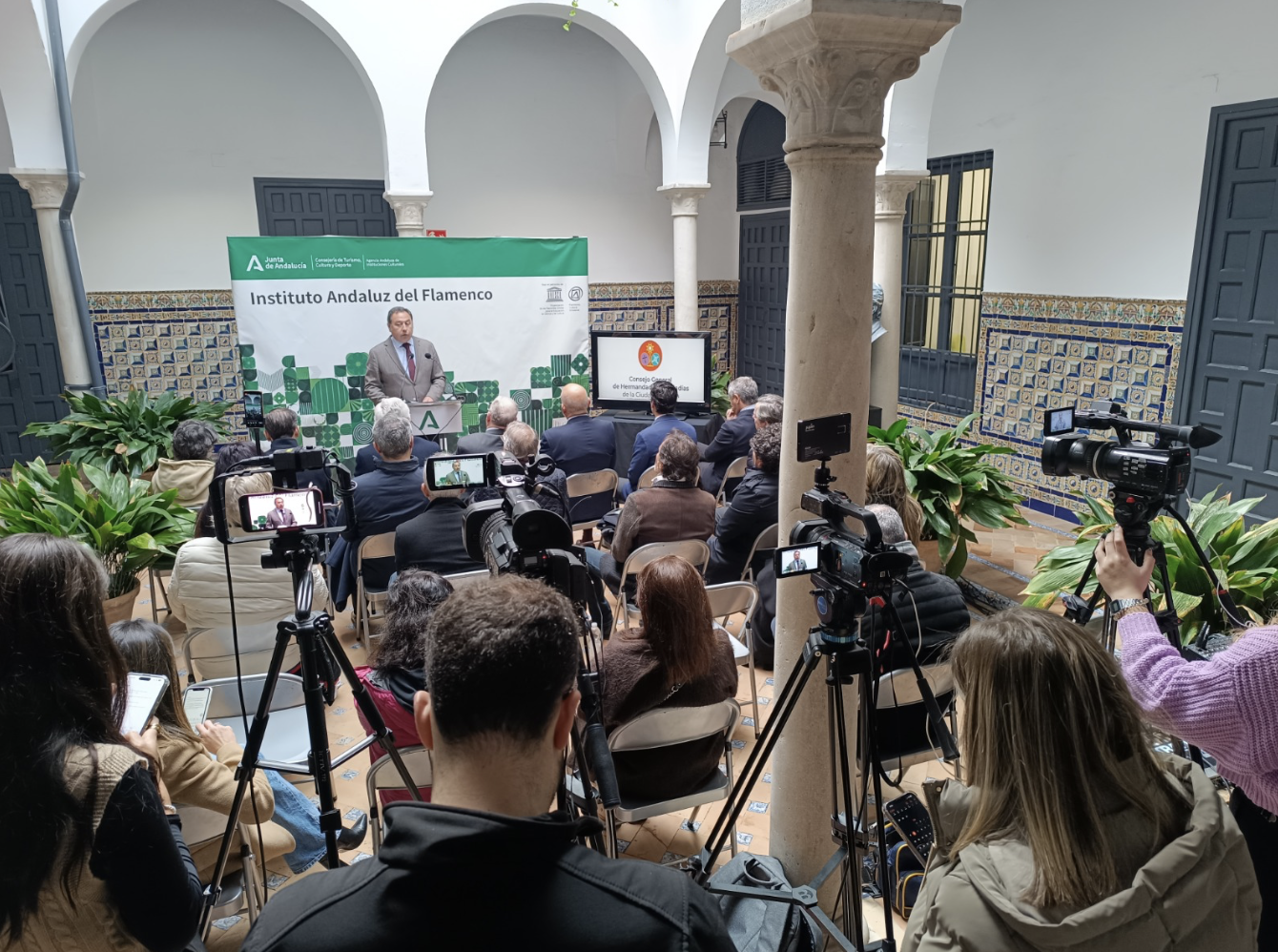 El Instituto Andaluz de Flamenco en el desarrollo del acto.   