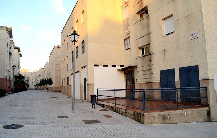 Las viviendas sociales en Utrera en la calle Antonio de Nebrija.