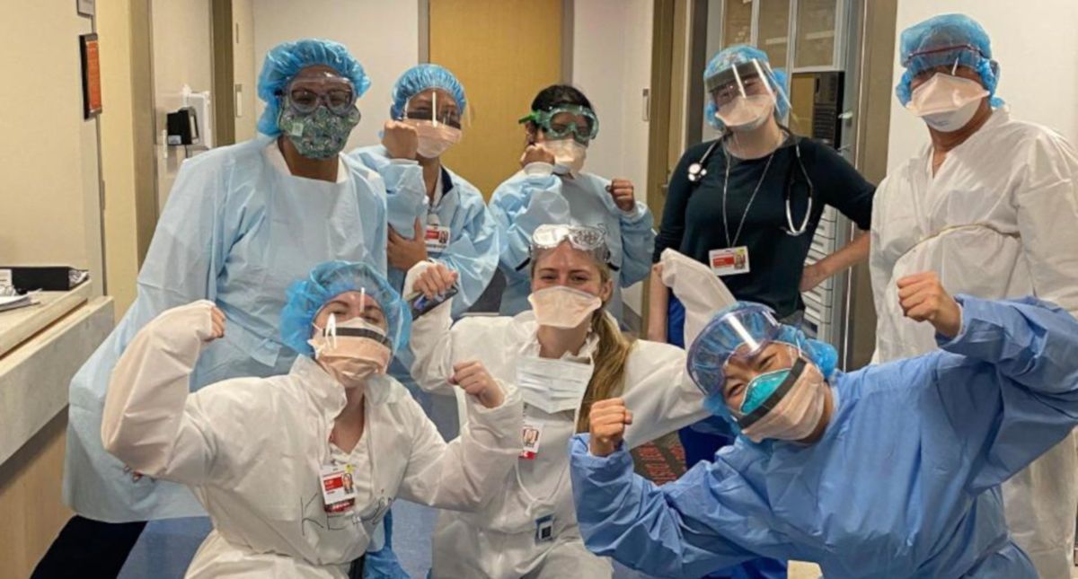 Un grupo de sanitarias en el NY Presbyterian Hospital. 