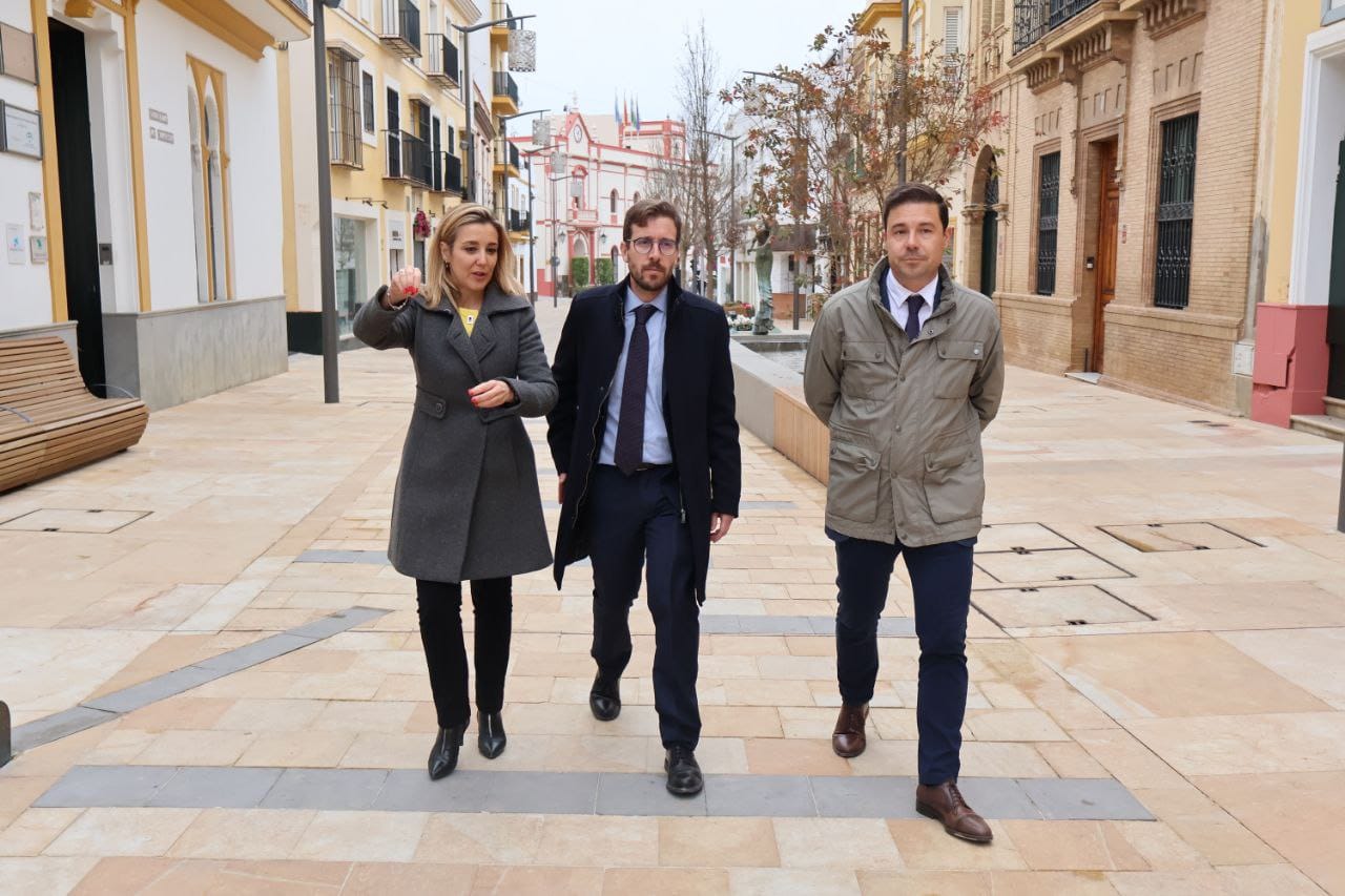 Toscano ha puesto a Alcalá de Guadaíra como ejemplo de gestión de los fondos europeos.