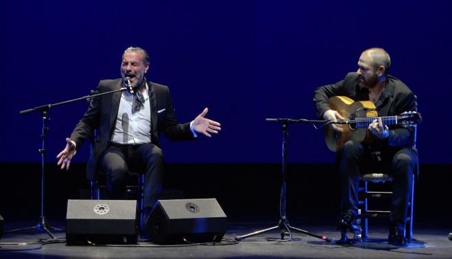 Pedro El Granaíno y Patrocinio hijo por seguiriyas pusieron al público en pie.