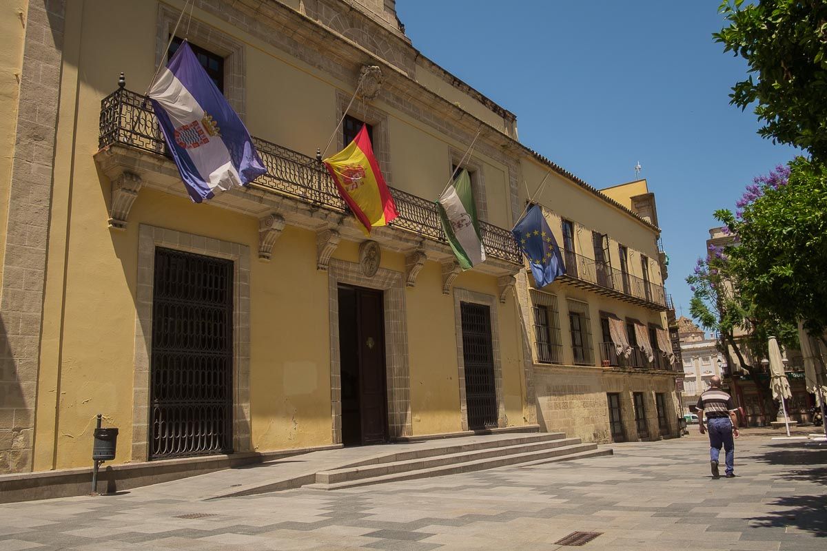 Cómo conseguir una plaza de funcionario en el Ayuntamiento de Jerez: se ofertan 71 puestos este año.
