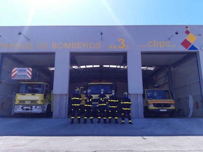 Minuto de silencio en el parque de Bomberos de Jerez.