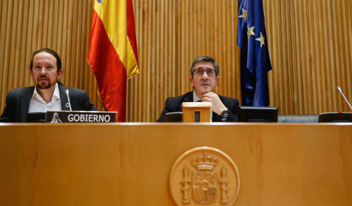 Patxi López, en el Congreso junto a Pablo Iglesias, en la comisión parlamentaria sobre el coronavirus. FOTO: CONGRESO