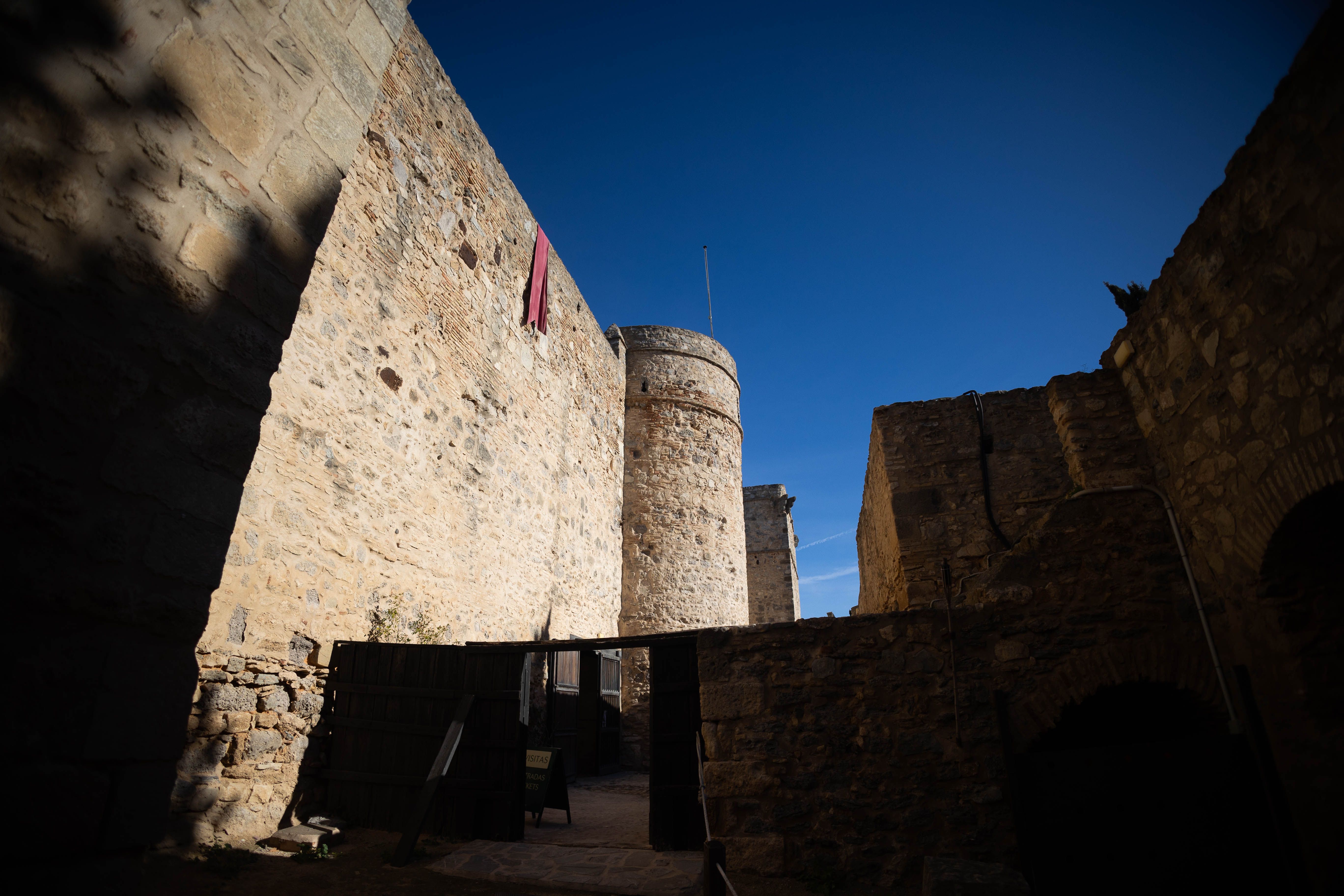 El castillo de Santiago en Sanlúcar por dentro