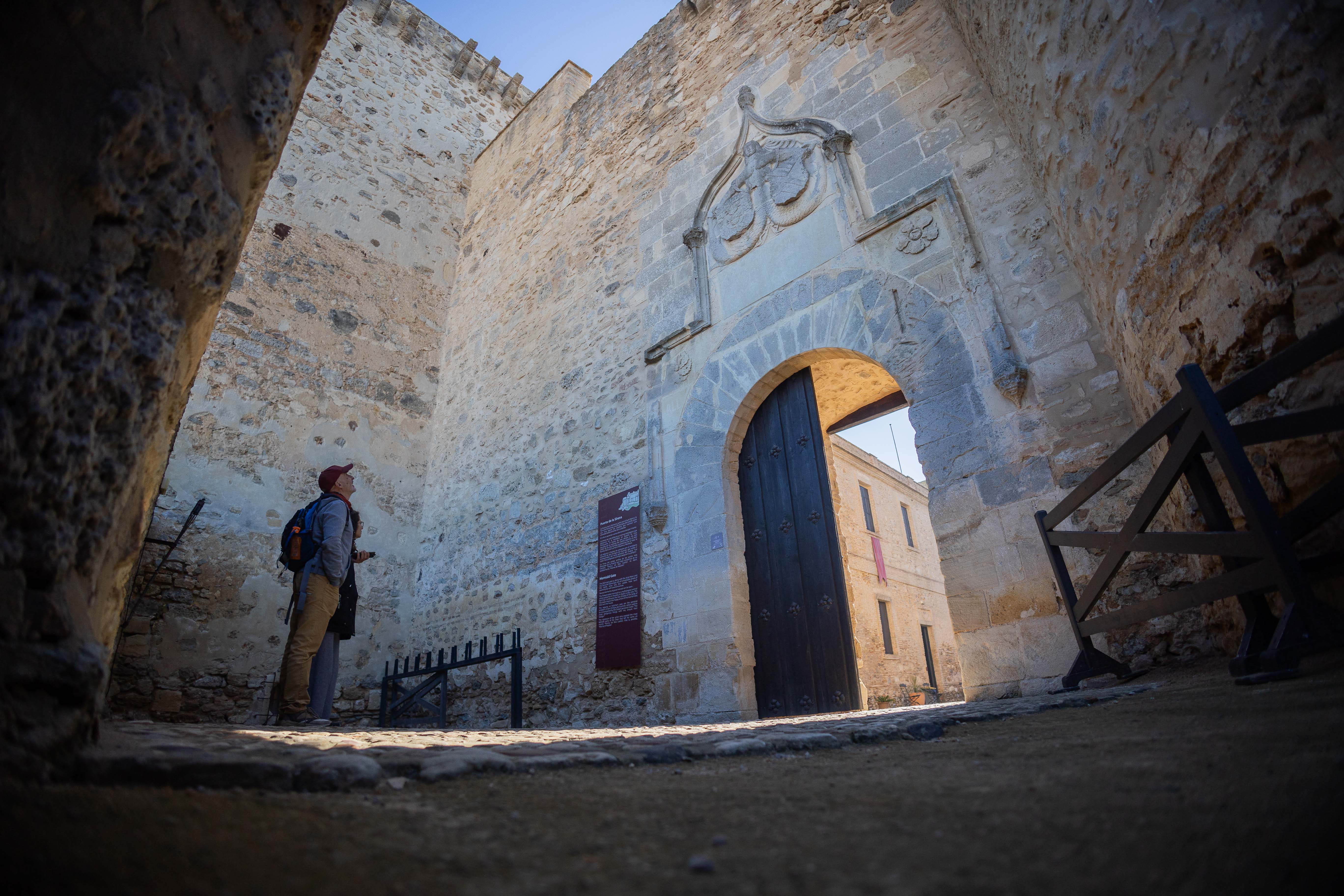 El castillo de Santiago en Sanlúcar por dentro