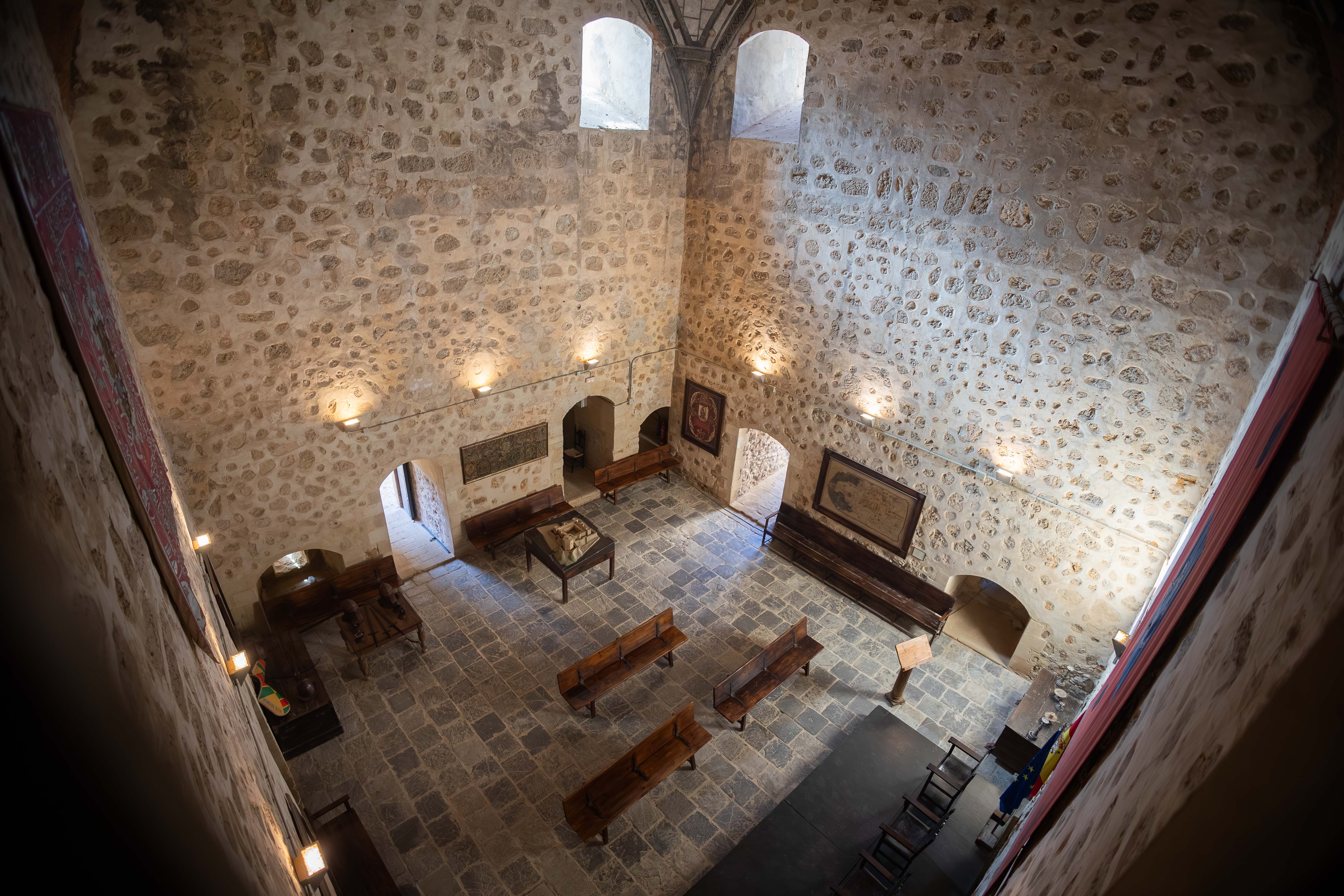 El castillo de Santiago en Sanlúcar por dentro