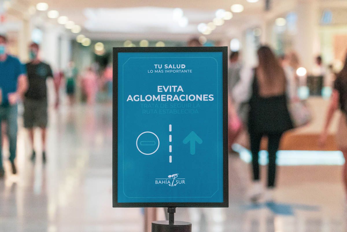 Interior de Bahía Sur estos días, en una imagen publicada en el Facebook del complejo comercial isleño.