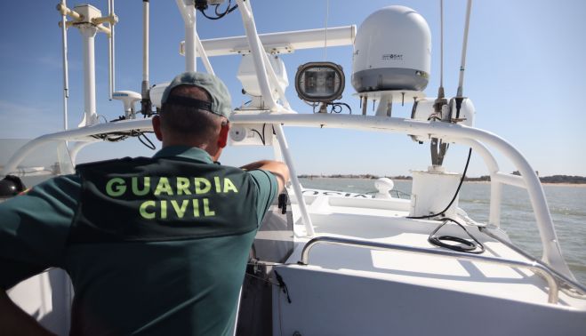 La Guardia Civil por el Guadalquivir en Sanlúcar