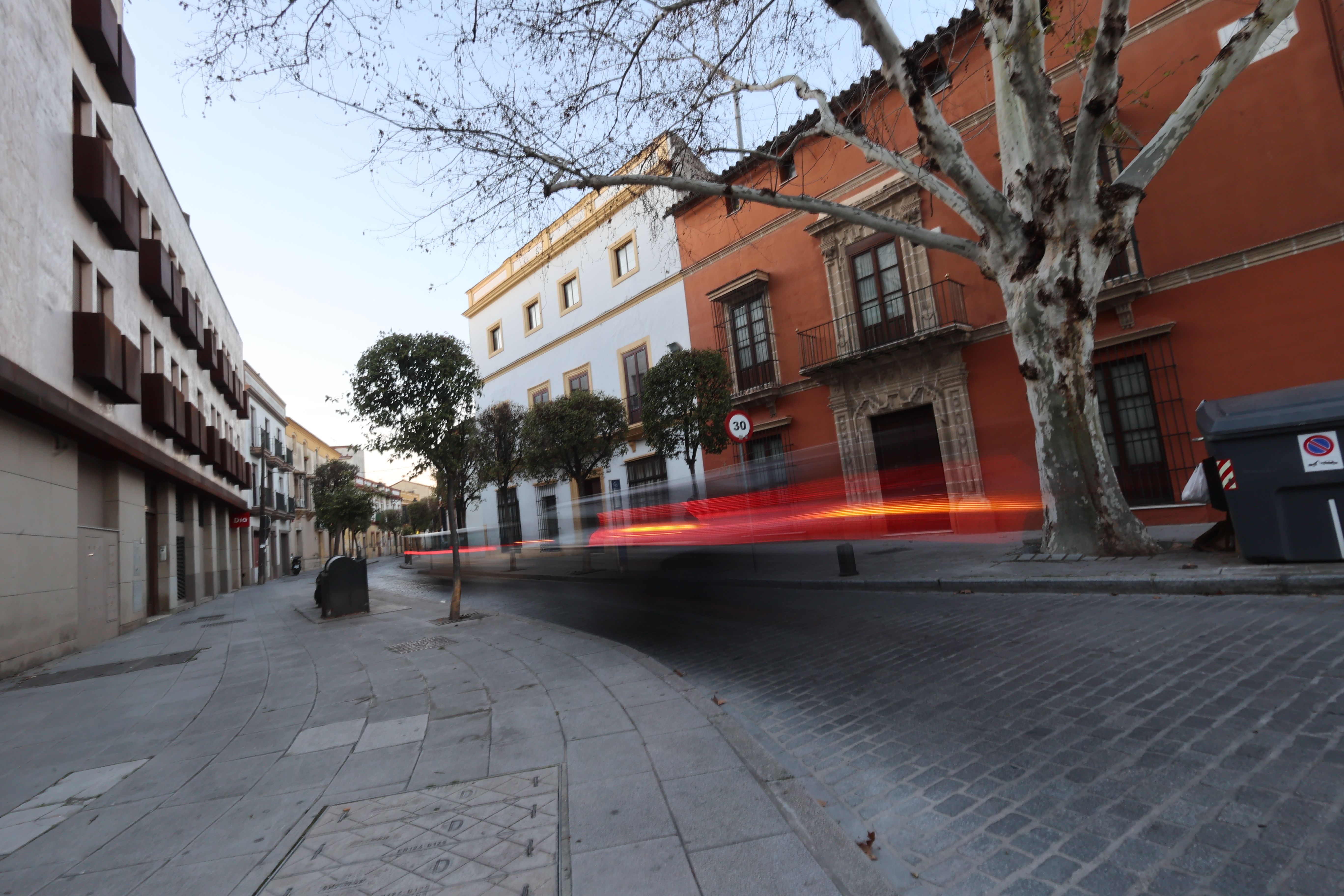 Imagen de la calle Lealas. Imagen de la calle Lealas.