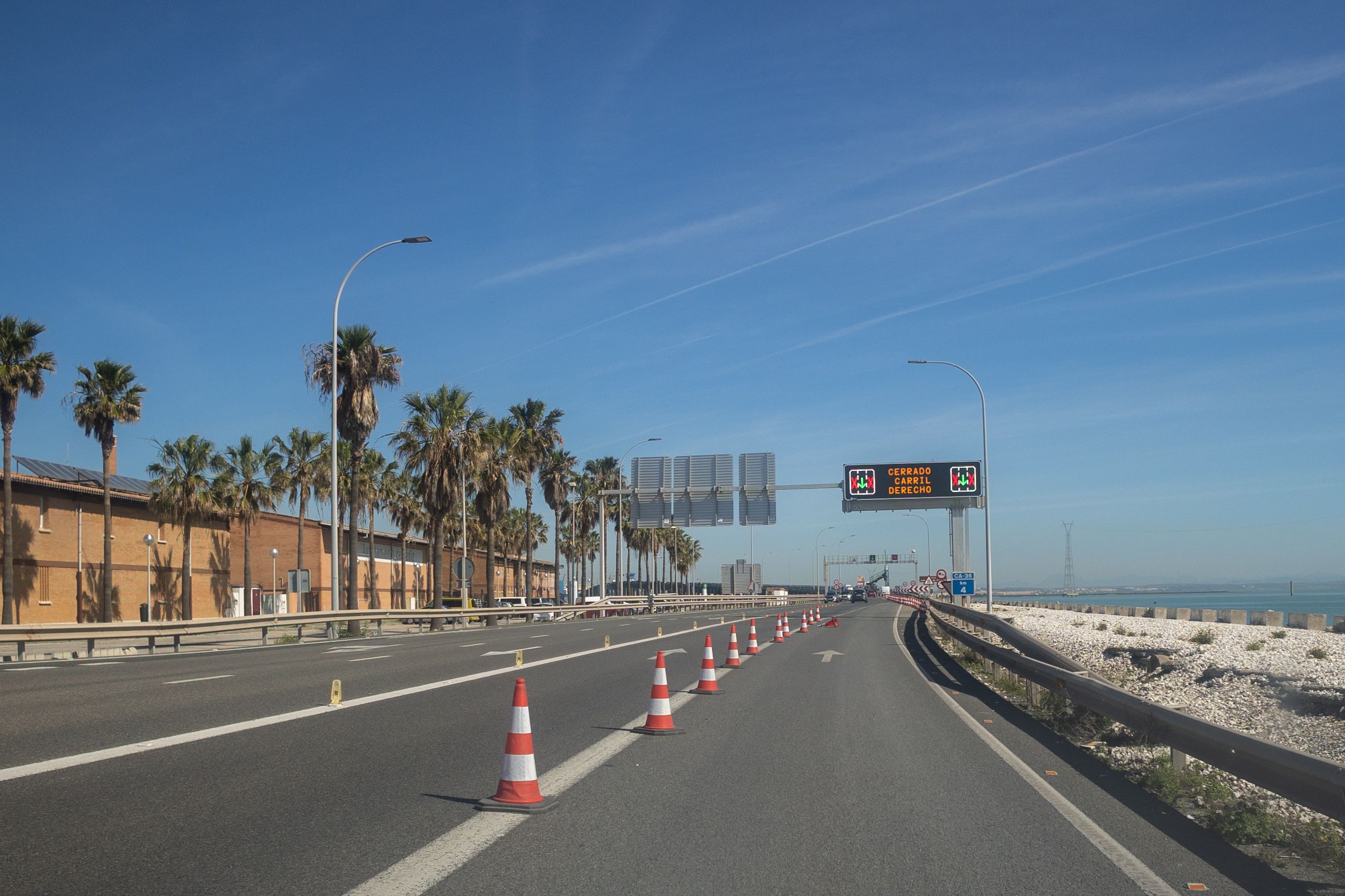 El puente José León de Carranza, durante los trabajos previos a las obras, este mes de febrero.