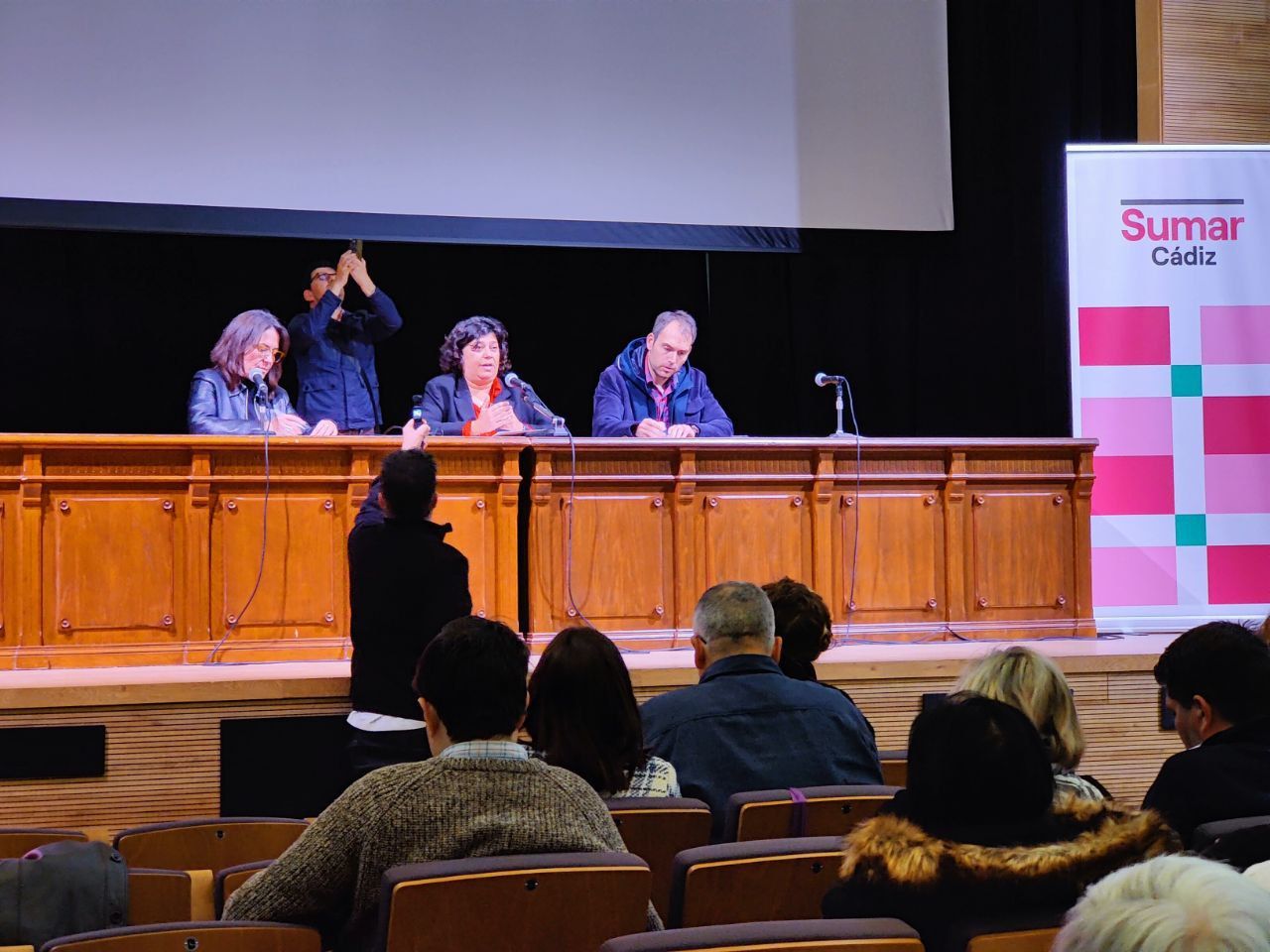 Imagen del encuentro sobre Doñana en Sanlúcar.