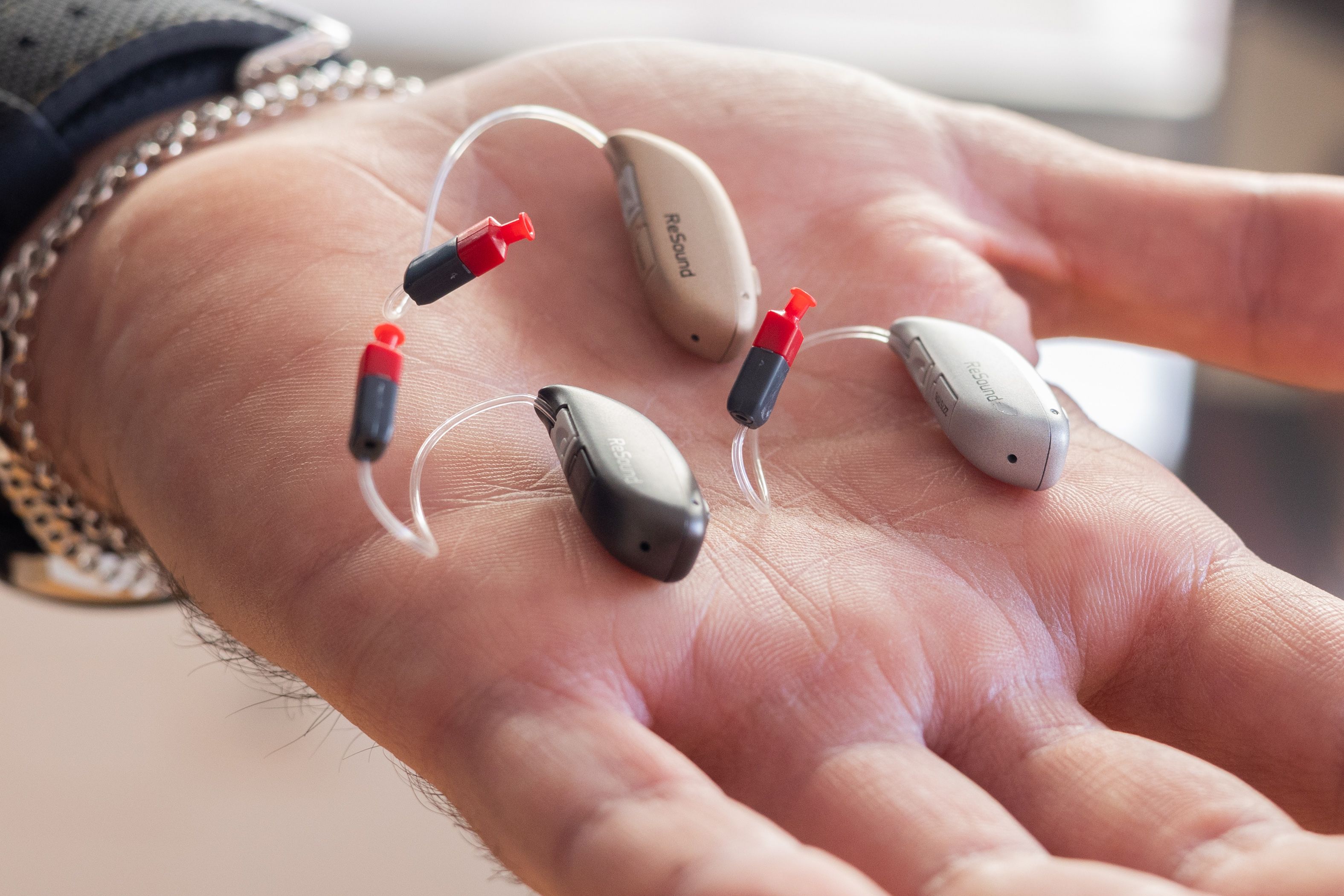 La clínica auditiva Audile Jerez se compromete a recoger audífonos para darles una segunda vida. La clínica auditiva Audile Jerez se compromete a recoger audífonos para darles una segunda vida.