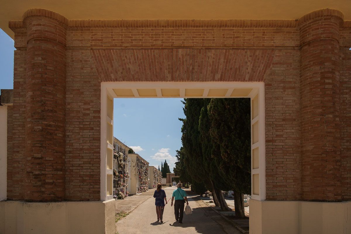 Imagen de la entrada del cementerio de Jerez. FOTO: MANU GARCÍA