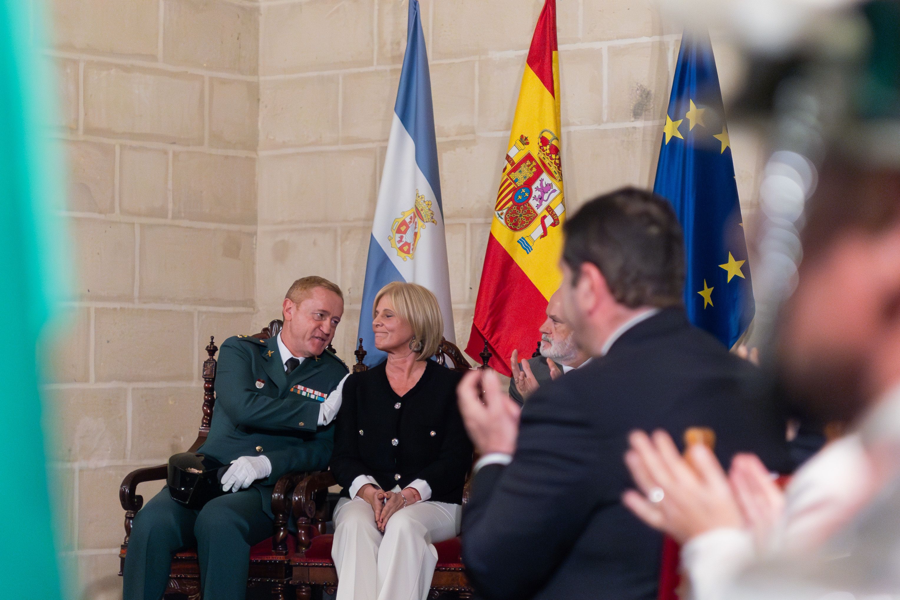 El homenaje del Ayuntamiento de Jerez a la Guardia Civil, en imágenes.
