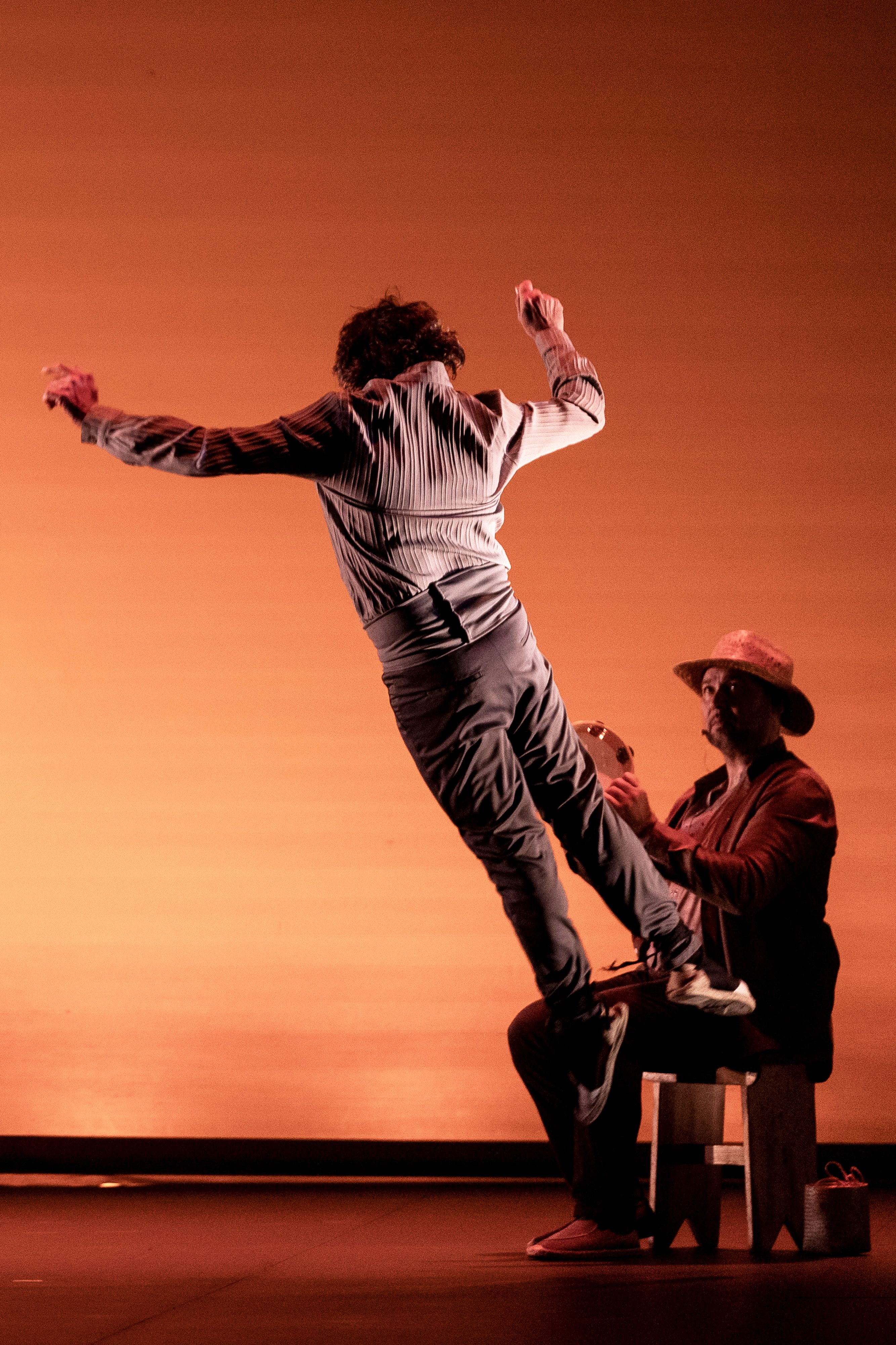 'Cucharón y Paso Atrás' de la Compañía de Joaquín Grilo