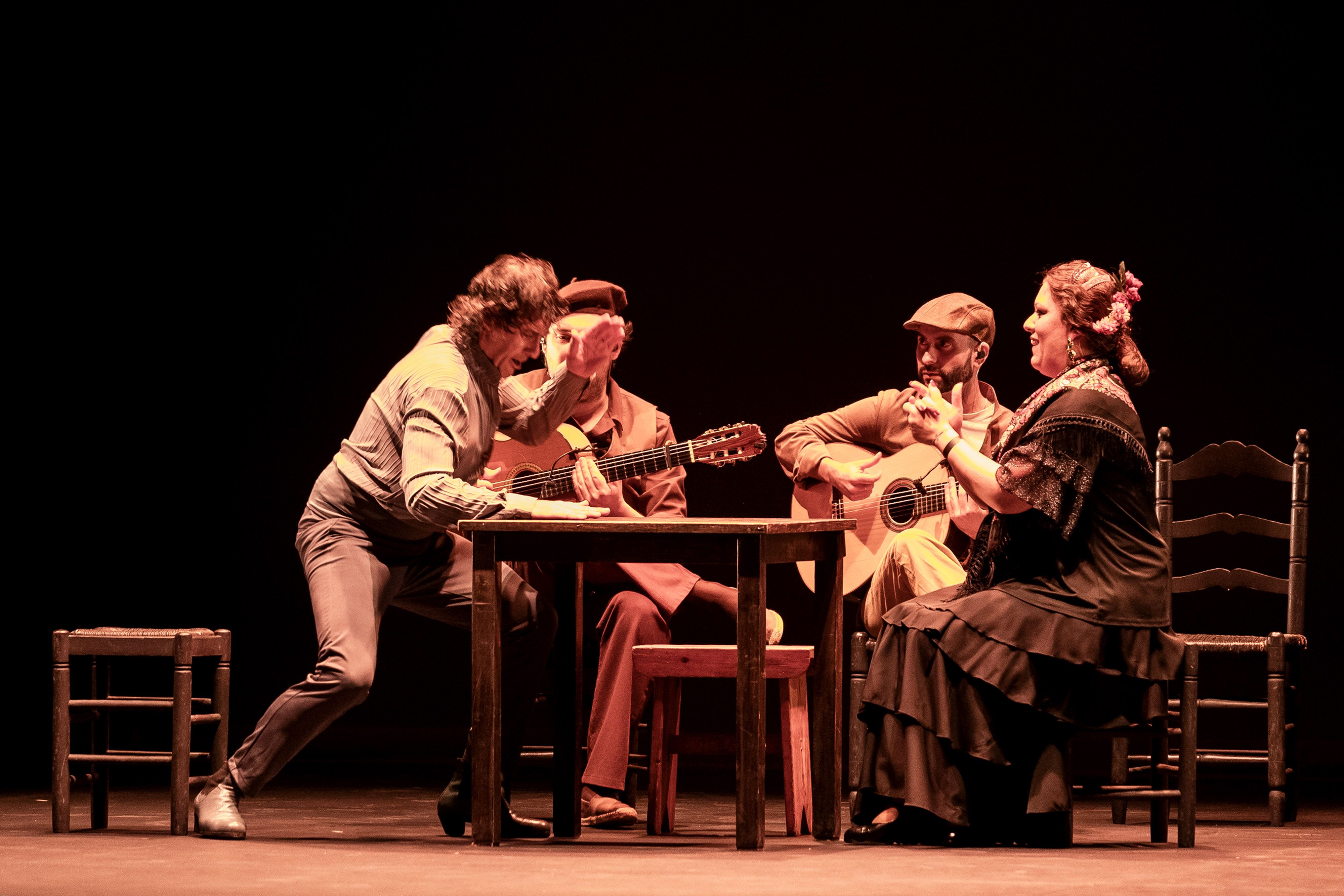 'Cucharón y Paso Atrás' de la Compañía de Joaquín Grilo