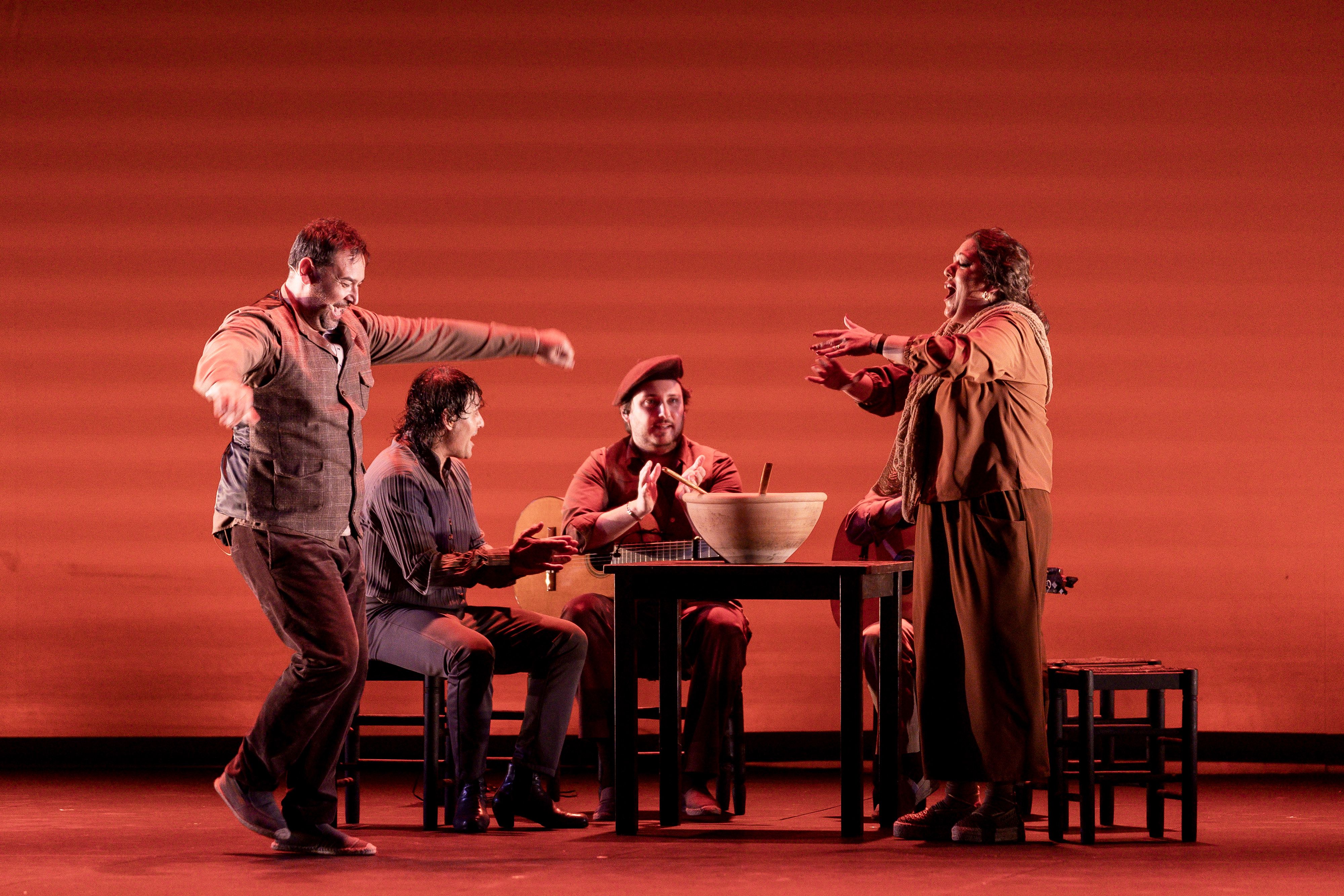 'Cucharón y Paso Atrás' de la Compañía de Joaquín Grilo