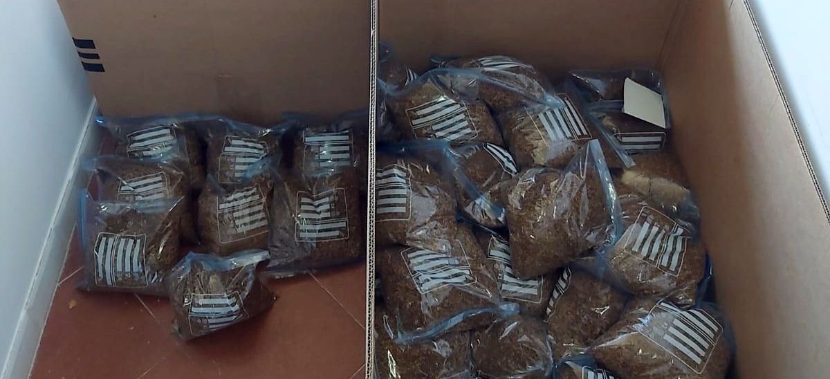 Tabaco empaquetado intervenido por Policía Local y Guardia Civil en Jerez.