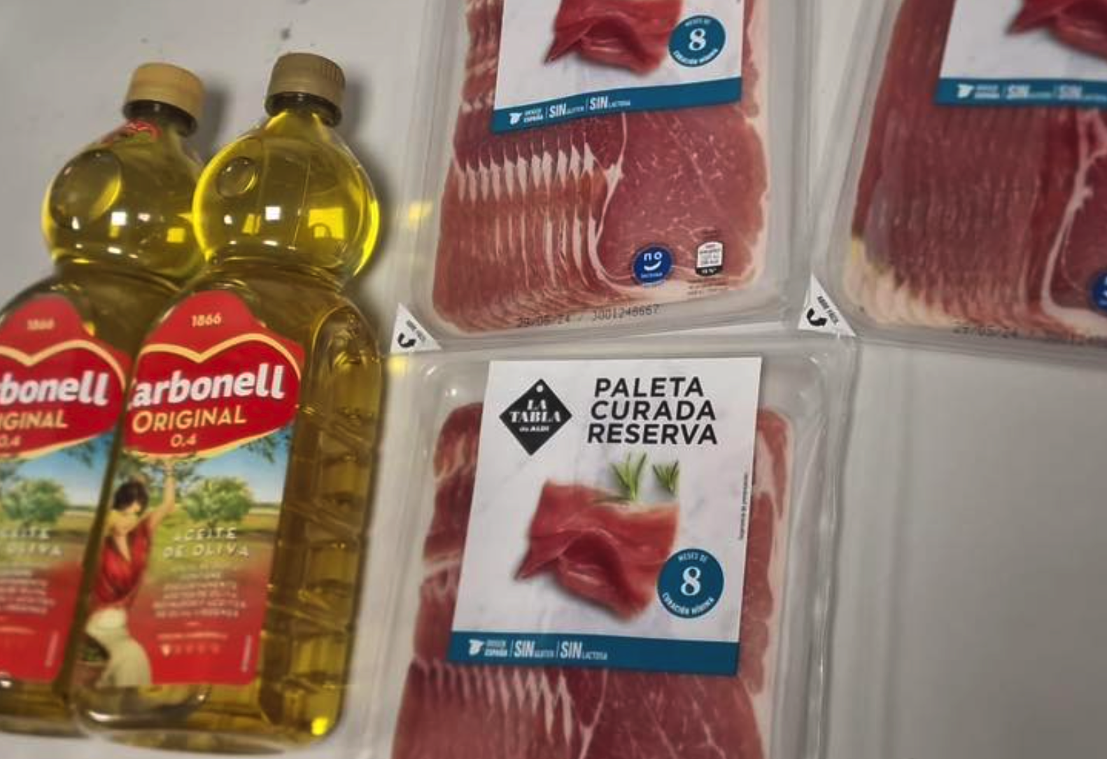 Los productos robados en un supermercado de Chipiona.