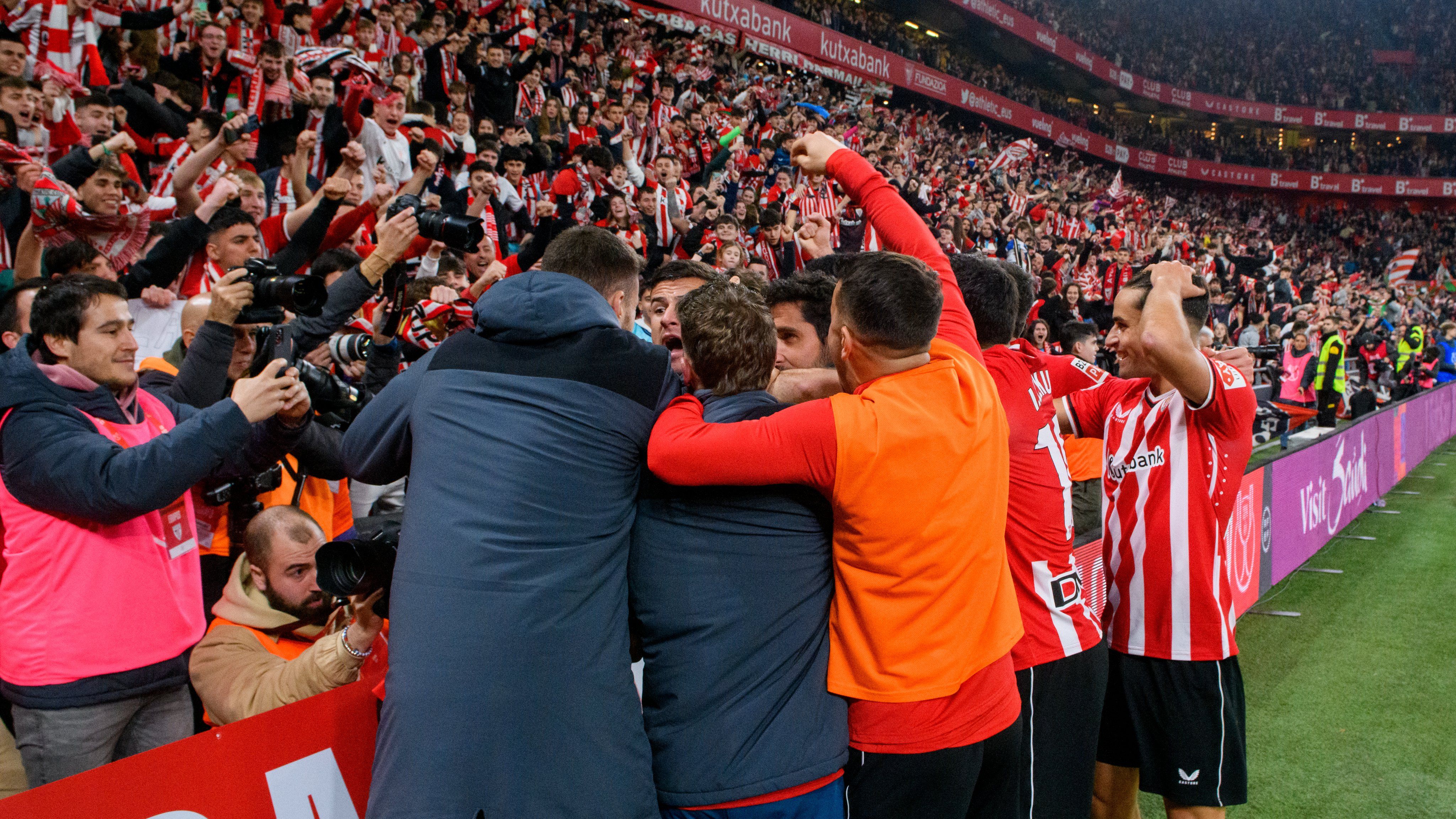 Los jugadores del Athletic celebran el pase a la final de la Copa del Rey que se celebra en Sevilla el 6 de abril.