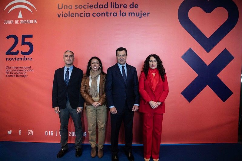 Bendodo, Bosquet, Moreno y Ruiz, en una imagen de un acto por el pasado 25N. FOTO: JUNTA