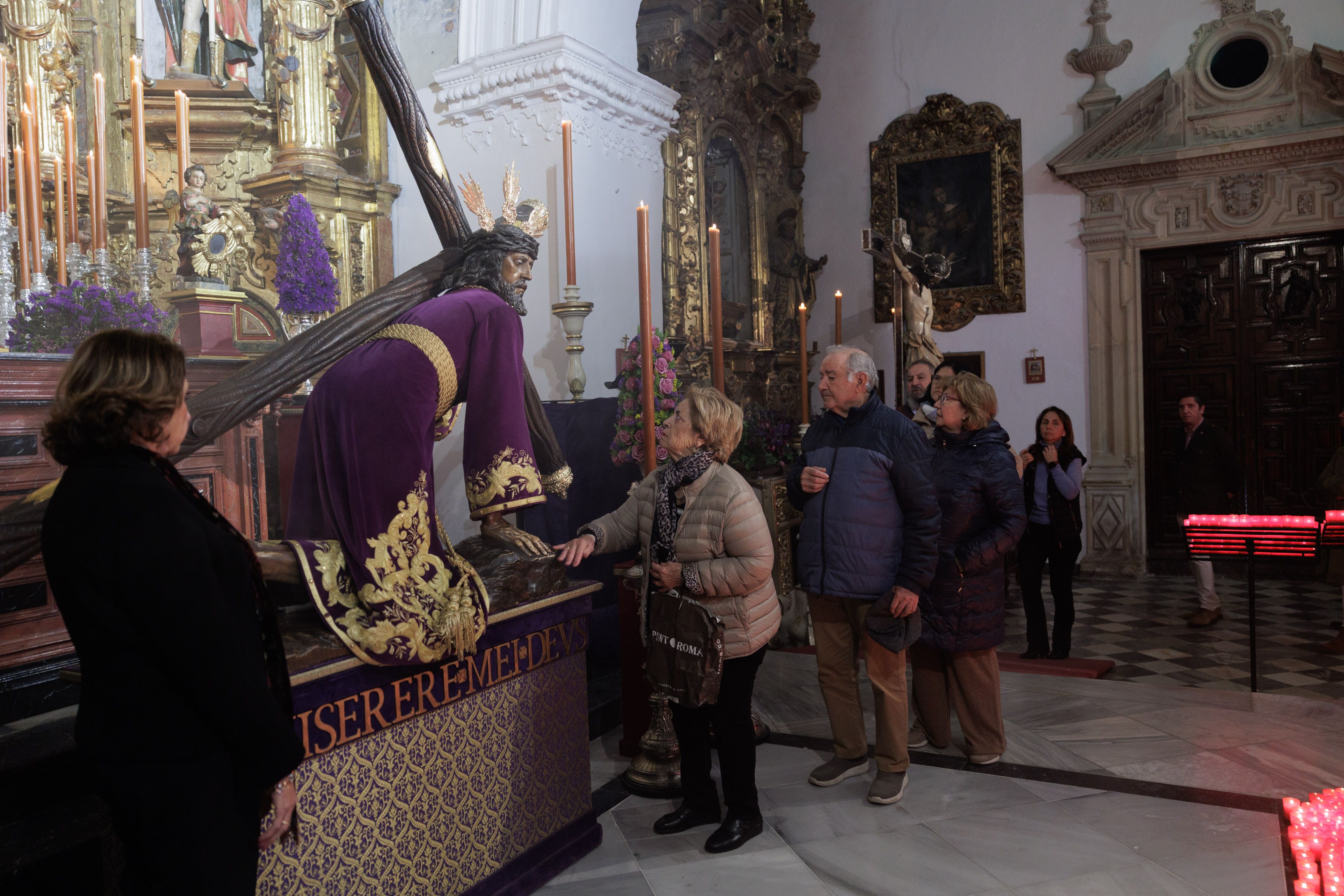 Primer viernes de marzo de veneraciones y solidaridad con los mayores.