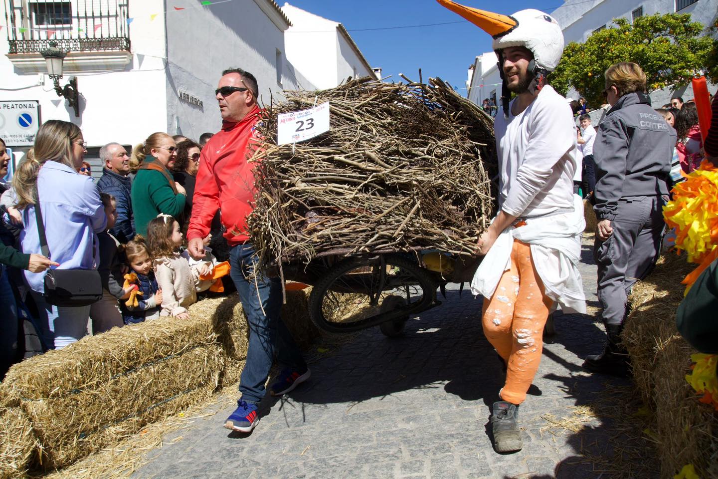 La carrera de los autos locos de Medina Sidonia, en imágenes.