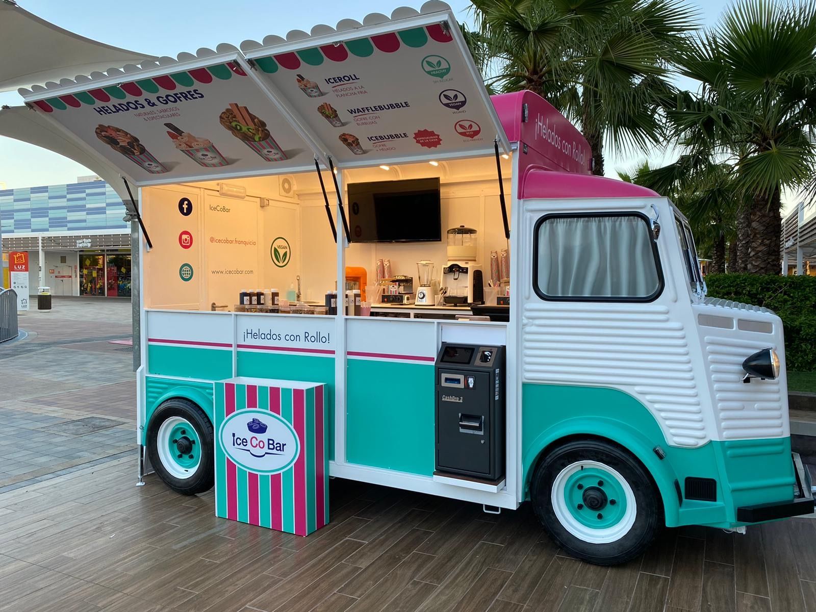 El 'food truck' heladero en Jerez.