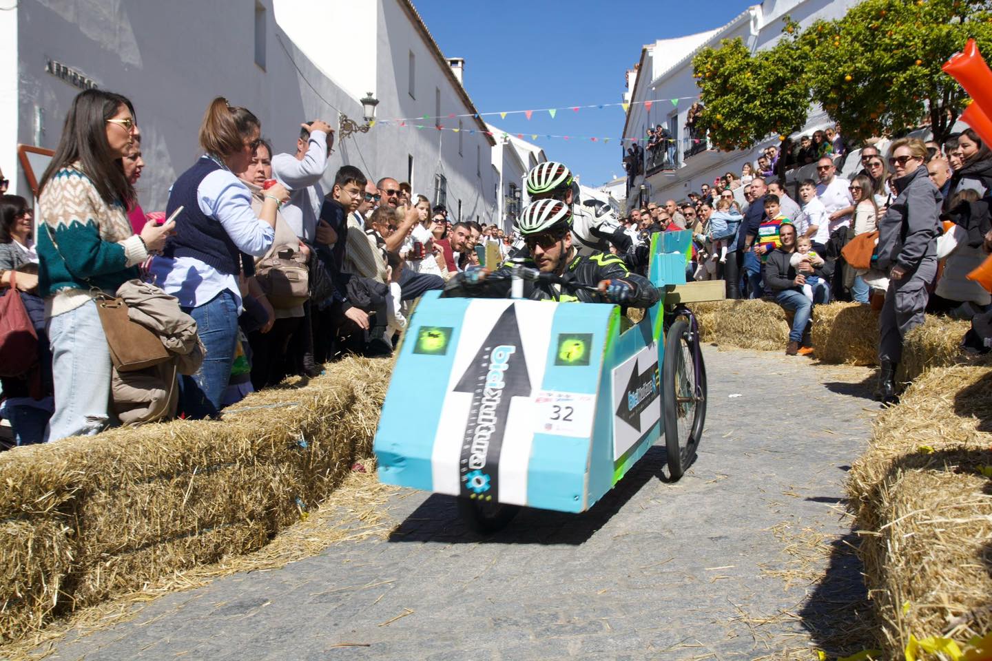 La carrera de los autos locos de Medina Sidonia, en imágenes.