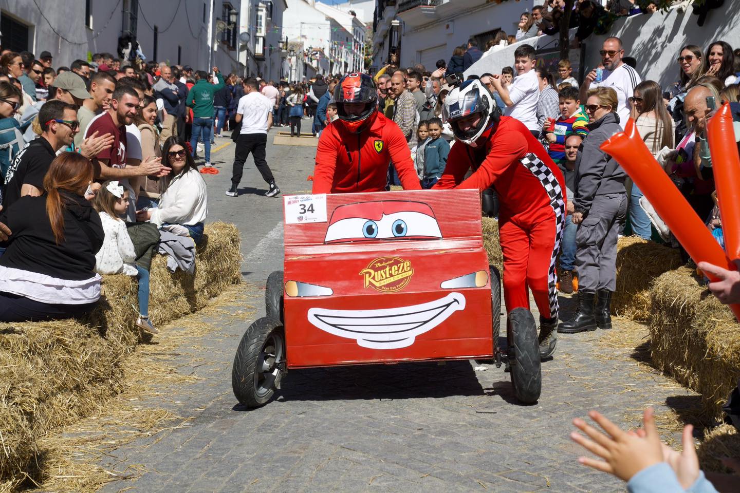 La carrera de los autos locos de Medina Sidonia, en imágenes.