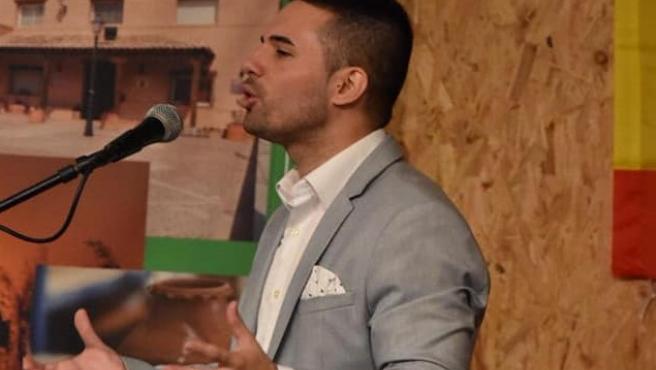 Manuel Josué Castillo, en la presentación de su candidatura a la Alcaldía de Villafranca de los Caballeros. FOTO: VOX Villafranca de los Caballeros