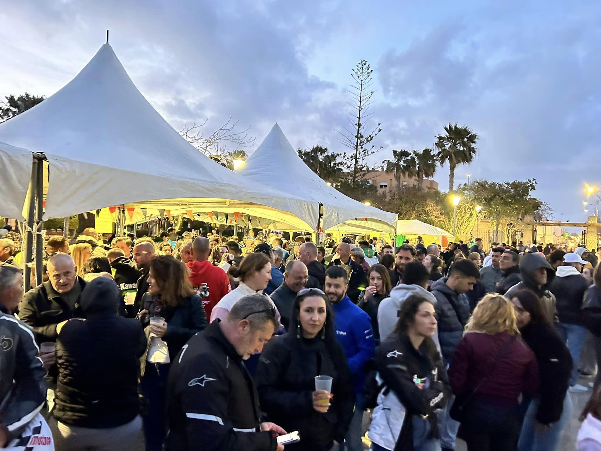 La primera concentración del Moto Club Los Mascas de Chipiona, en imágenes.