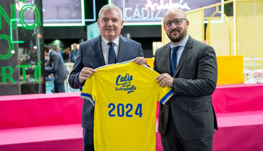 Manuel Vizcaíno y Germán Beardo en un acto de promoción turística.