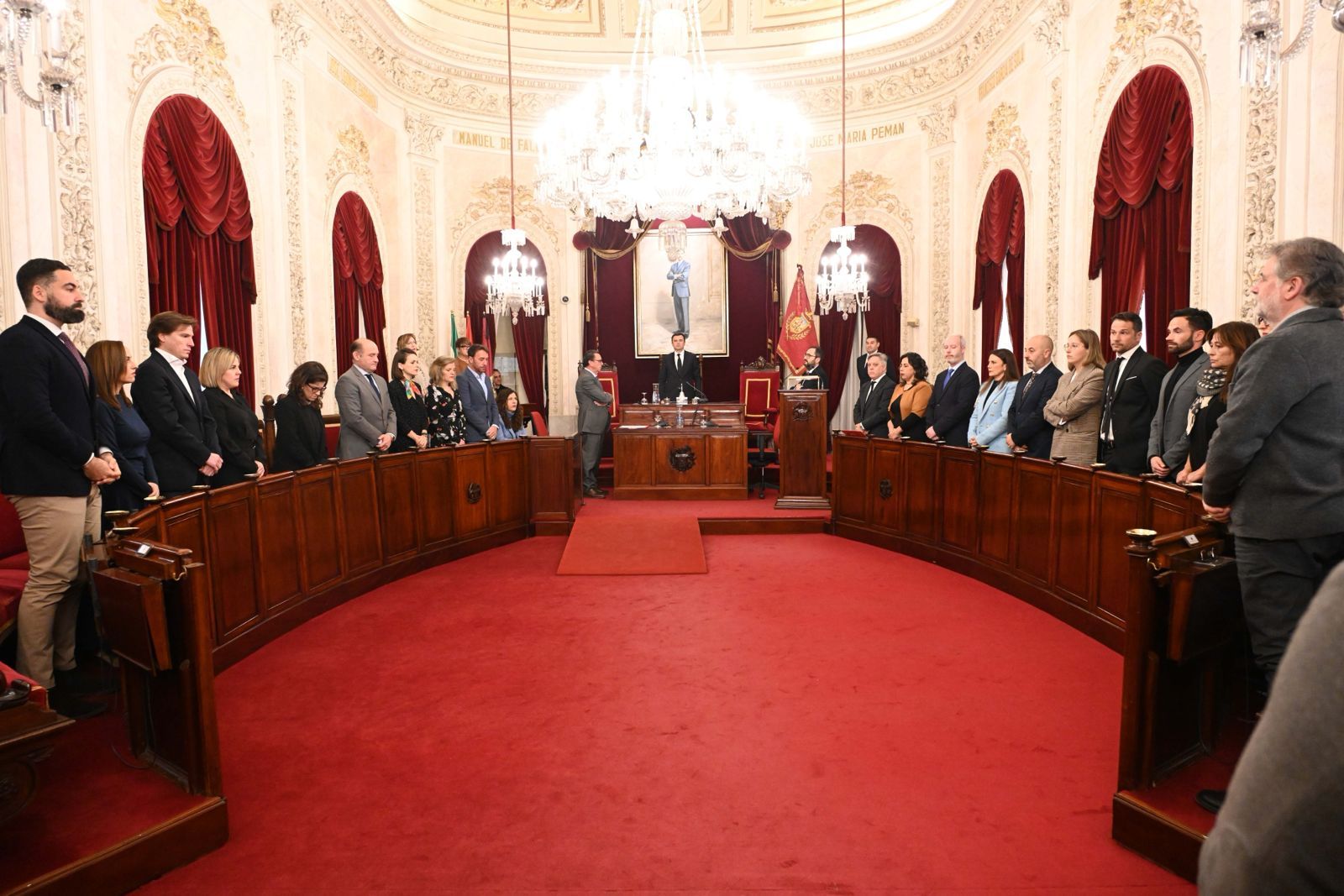 El salón de plenos del Ayuntamiento de Cádiz, en el acto de este miércoles.