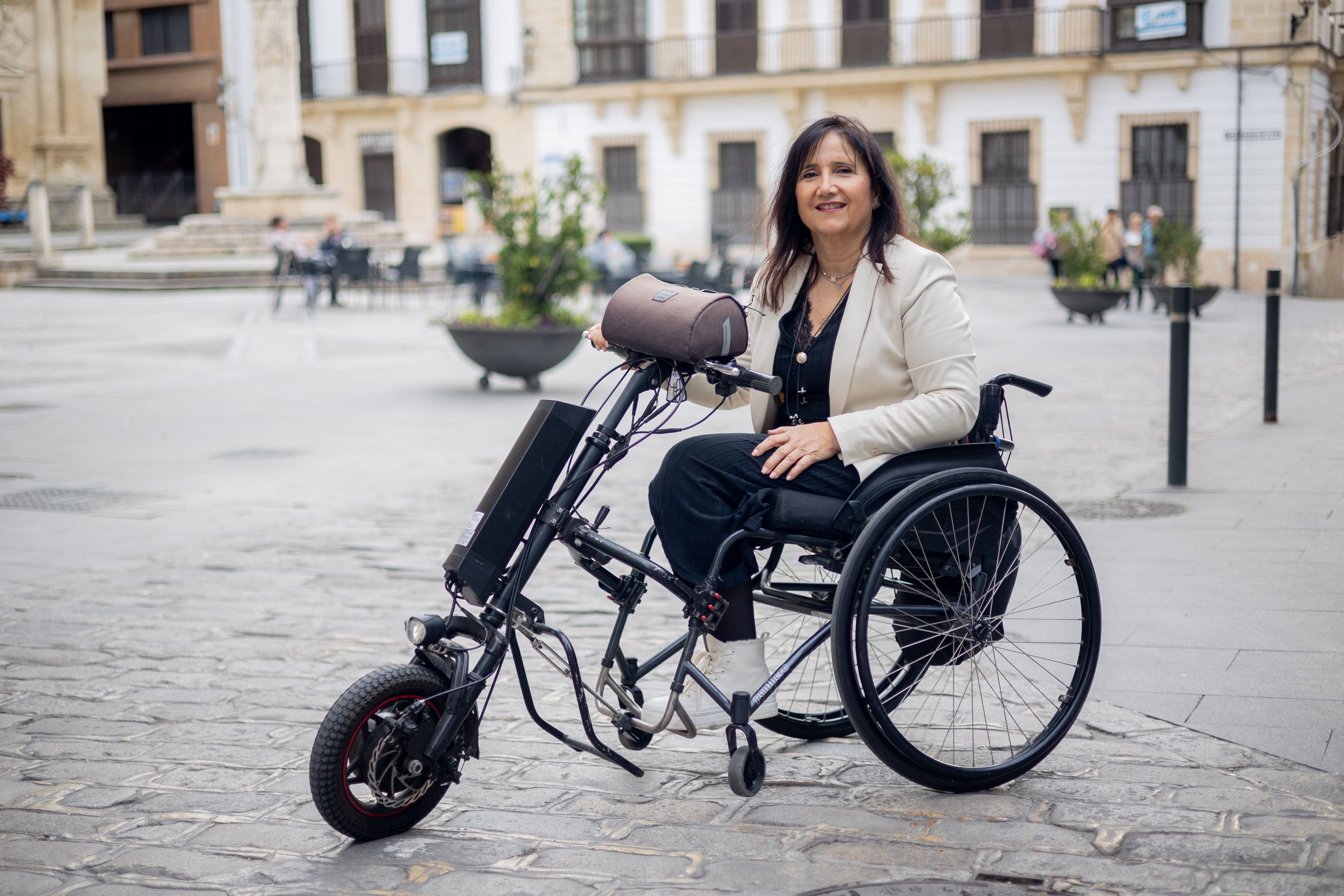Malu del Río, isleña al a que amputaron una pierna hace más de 20 años.