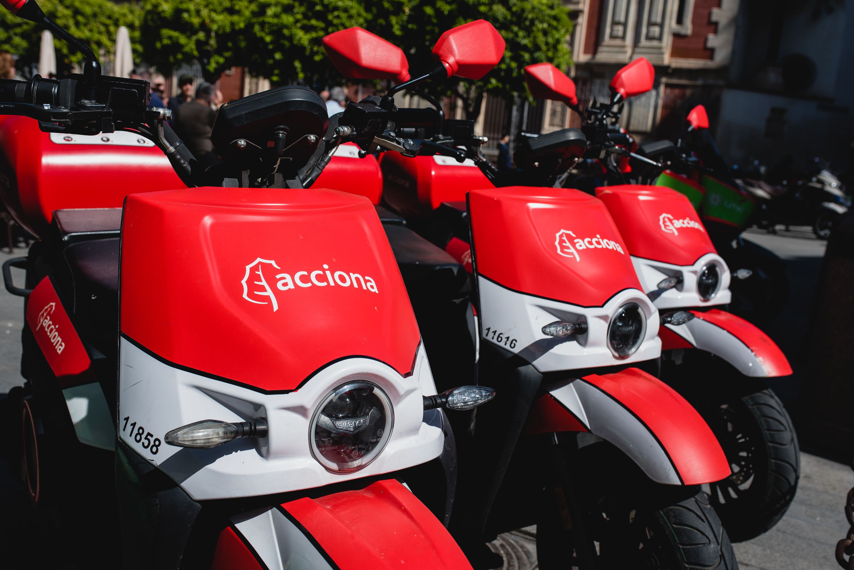 Motos Acciona en Sevilla.
