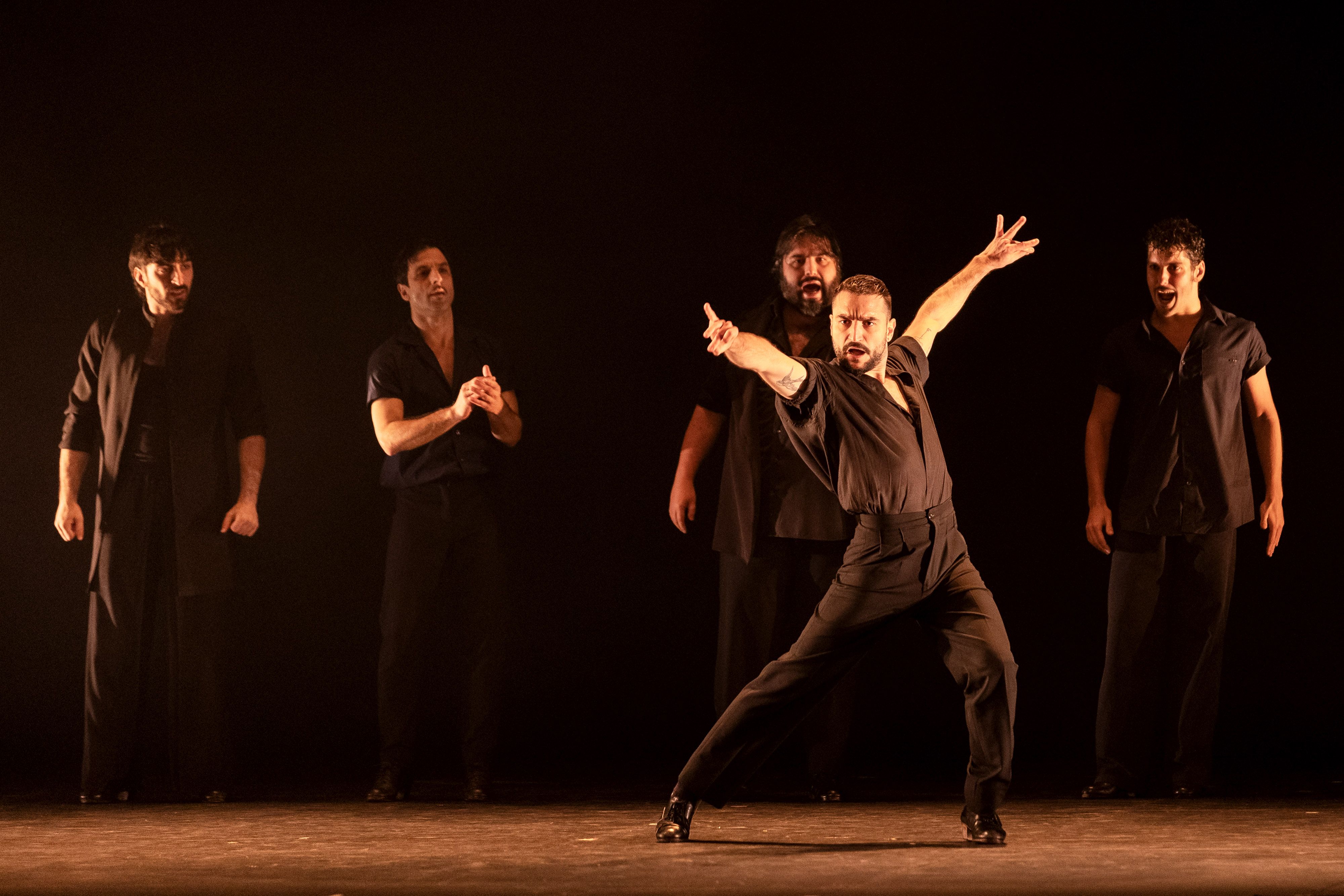 El espectáculo 'La Confluencia' de la compañía de Estévez/Paños, en el 28 Festival de Jerez