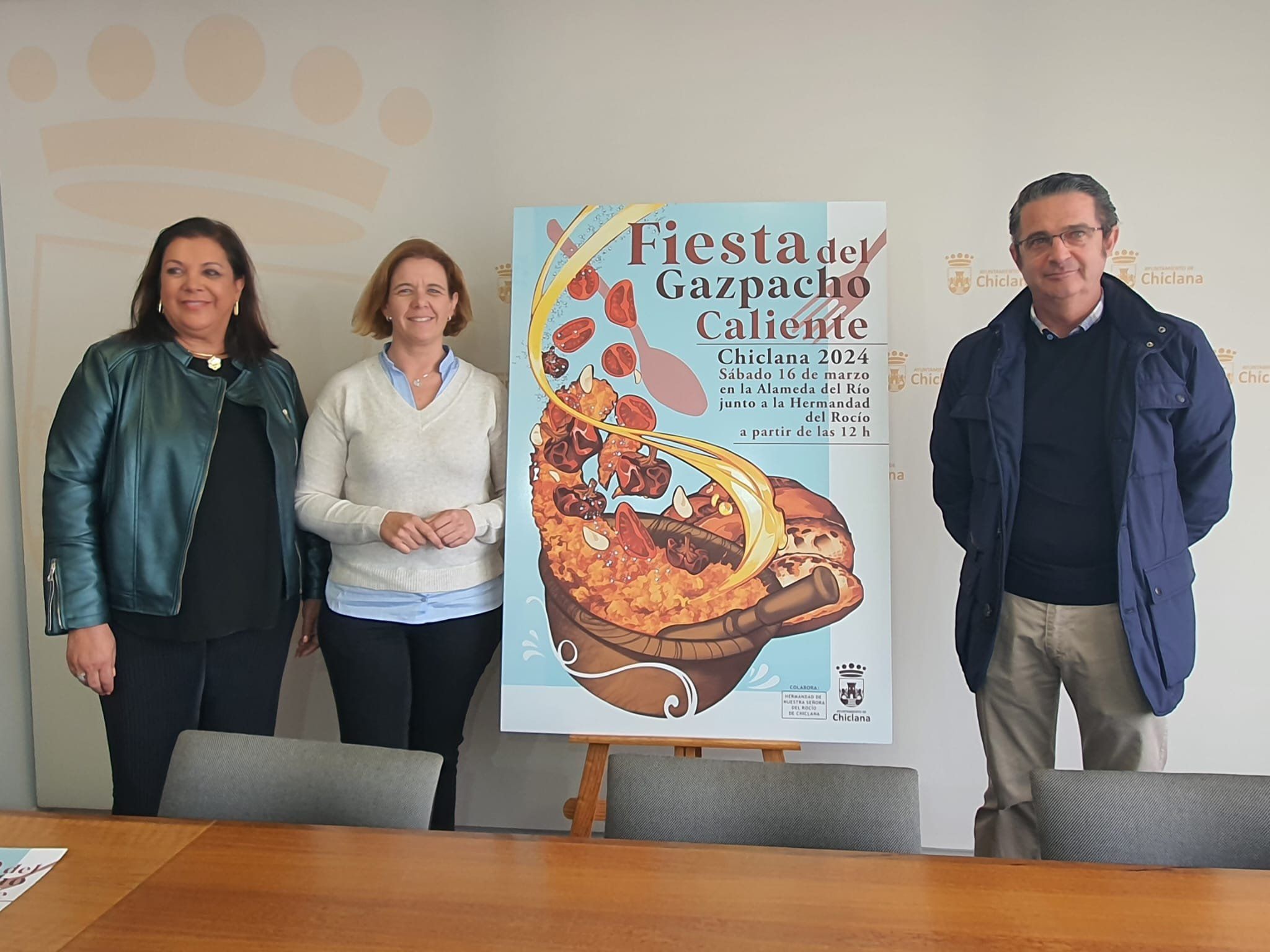 Presentación de la fiesta del gazpacho caliente.