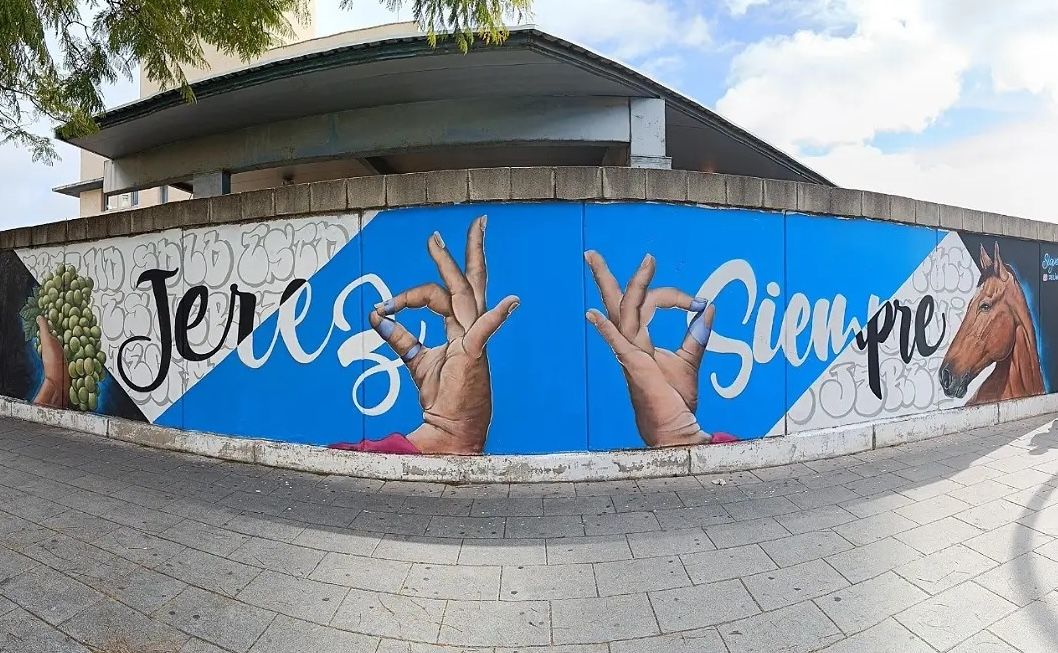 Otro impresionante mural de arte urbano en Jerez que está dando mucho que hablar, obra de Décima.