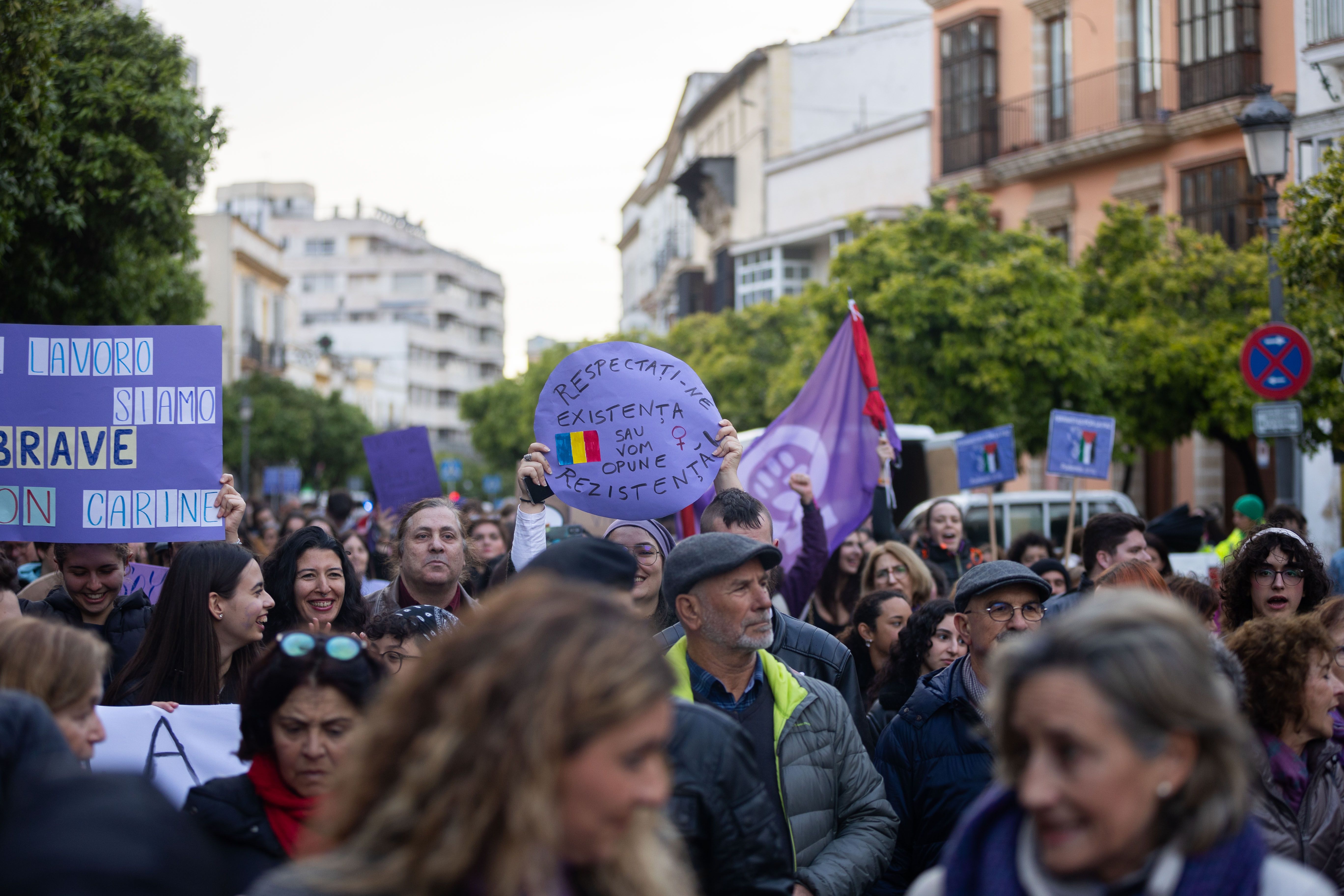 Así ha sido la marcha por el 8M en Jerez